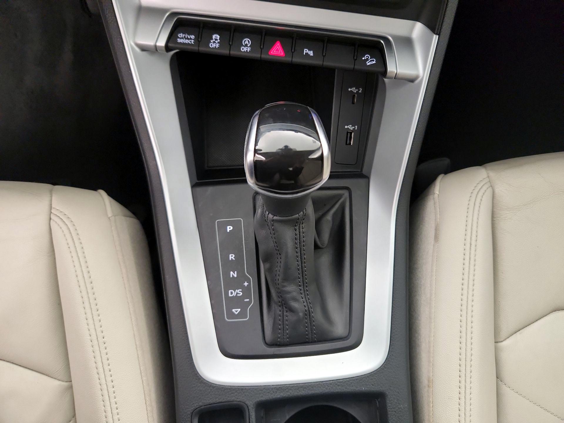 Thumbnail: 2020 Audi Q3 - 16