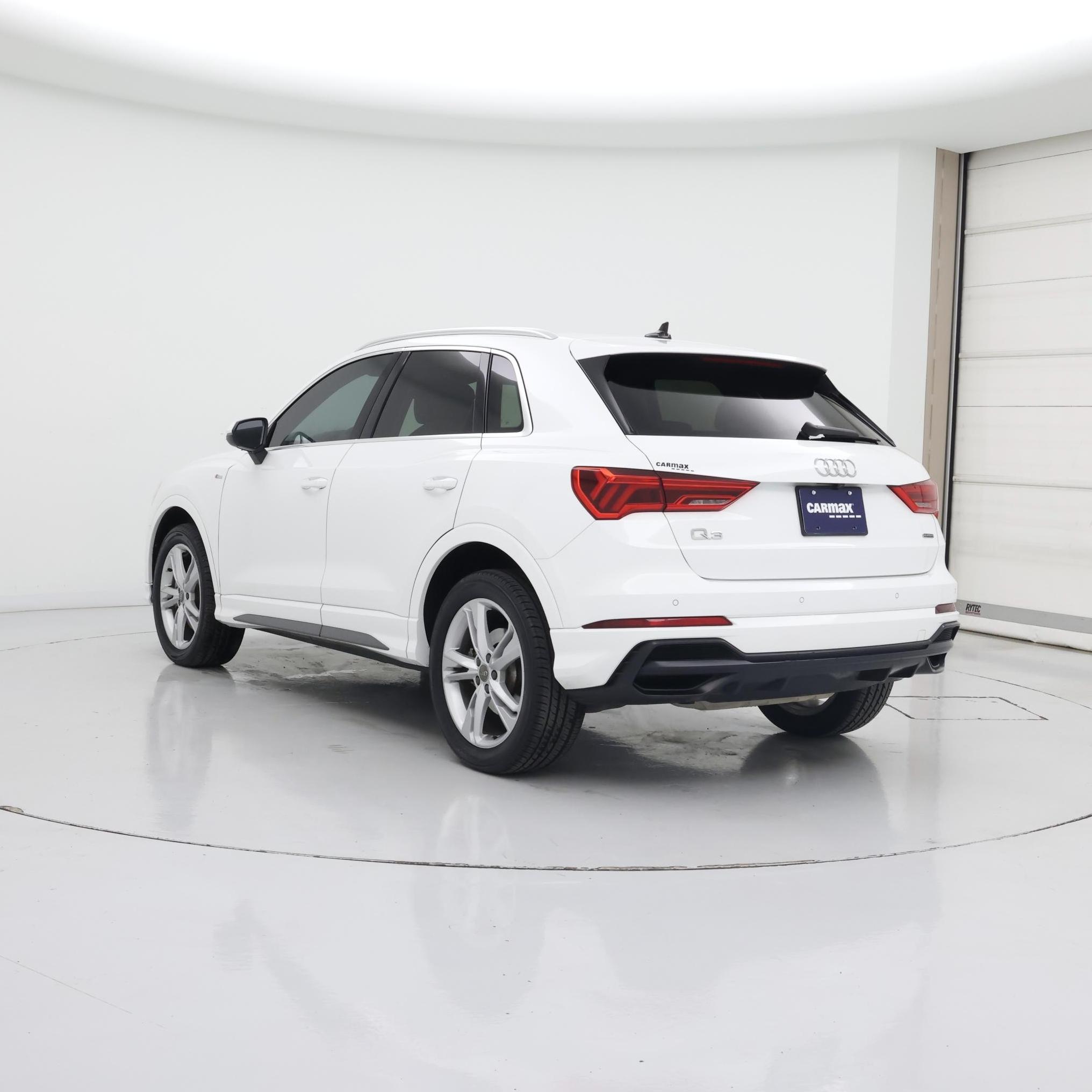Thumbnail: 2020 Audi Q3 - 2