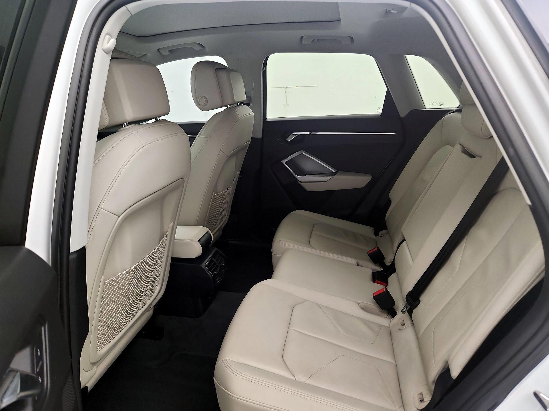 Thumbnail: 2020 Audi Q3 - 19