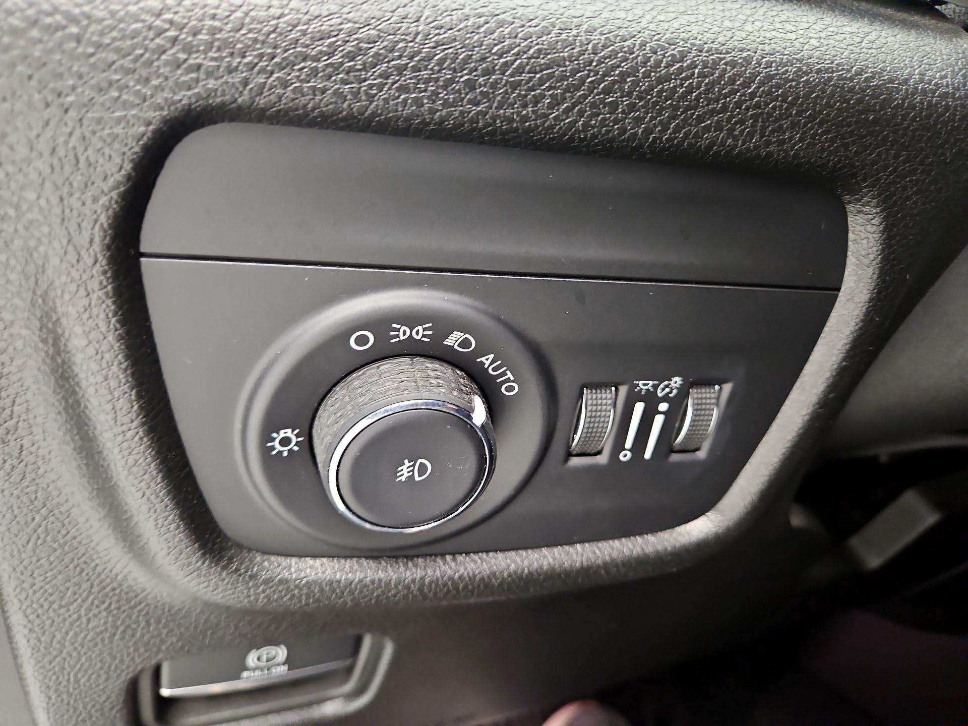 Thumbnail: 2023 Jeep Grand Cherokee - 13