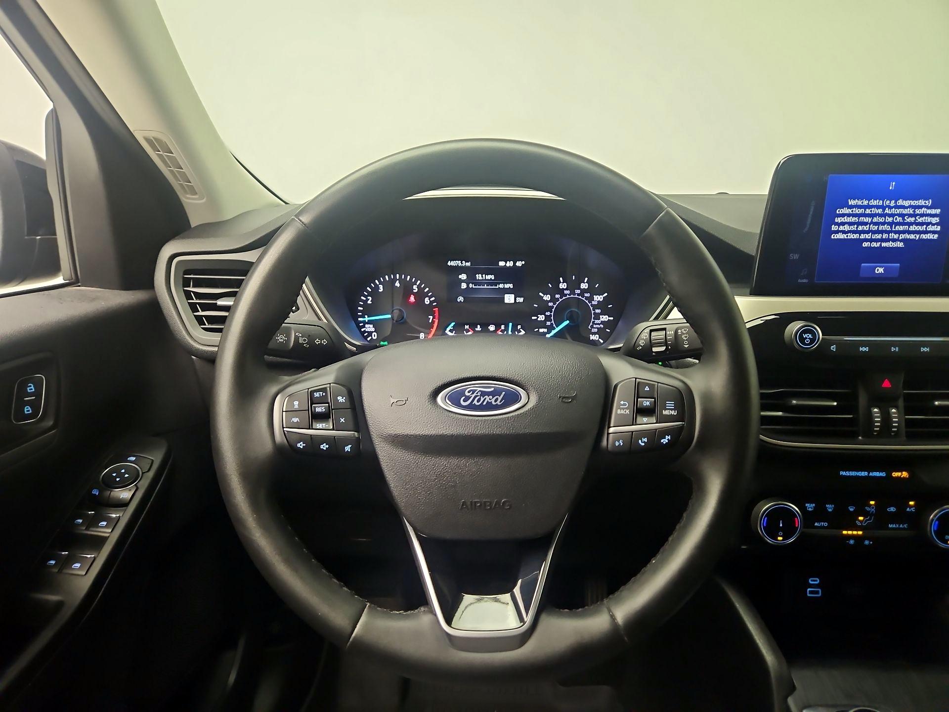 Thumbnail: 2022 Ford Escape - 10