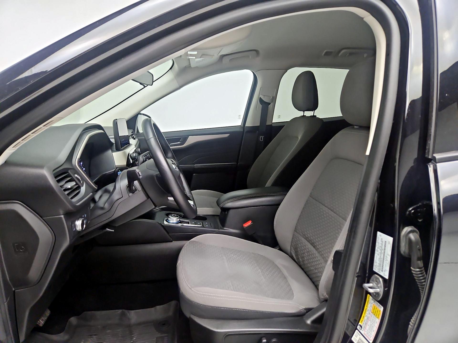 Thumbnail: 2022 Ford Escape - 11