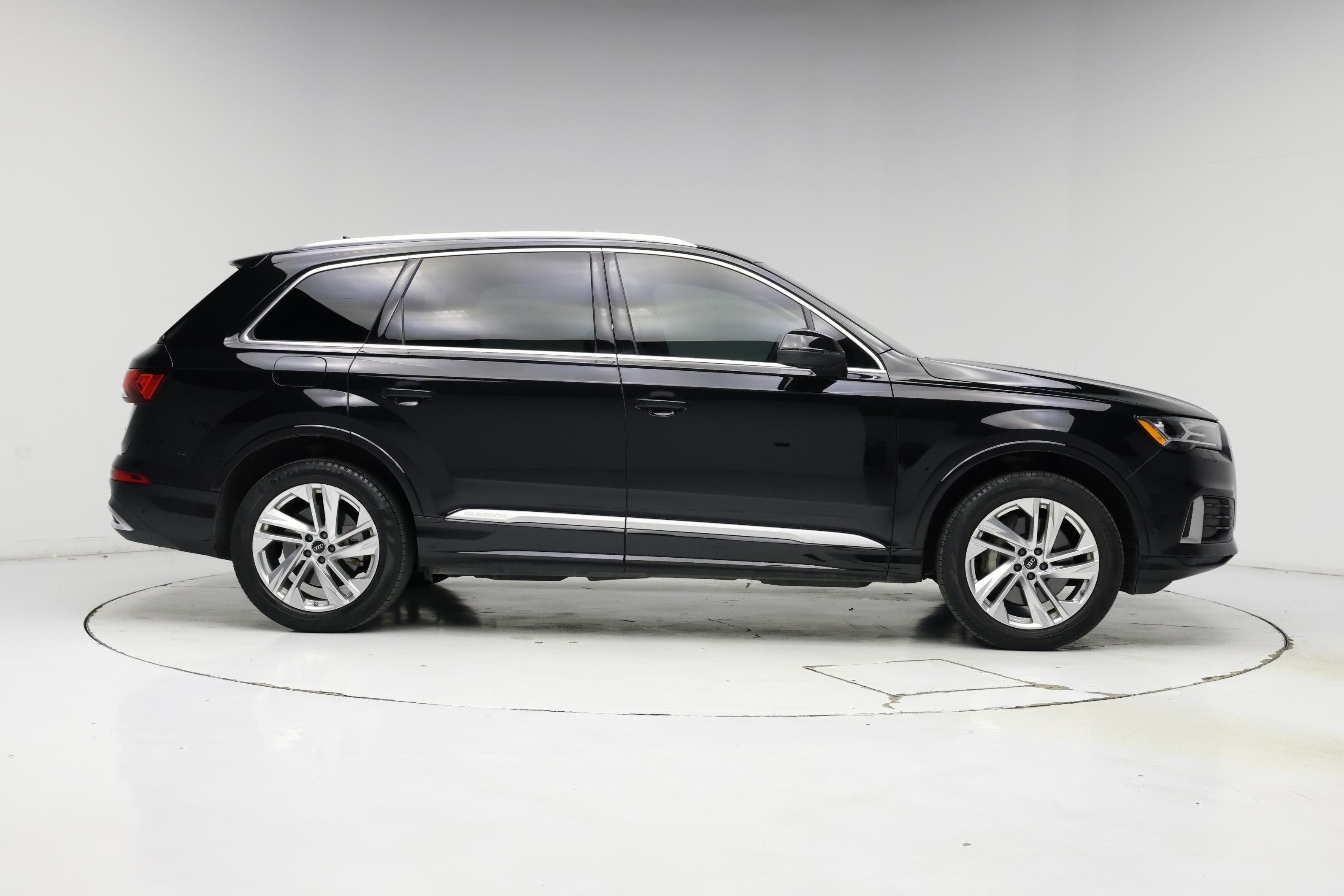 Thumbnail: 2022 Audi Q7 - 7