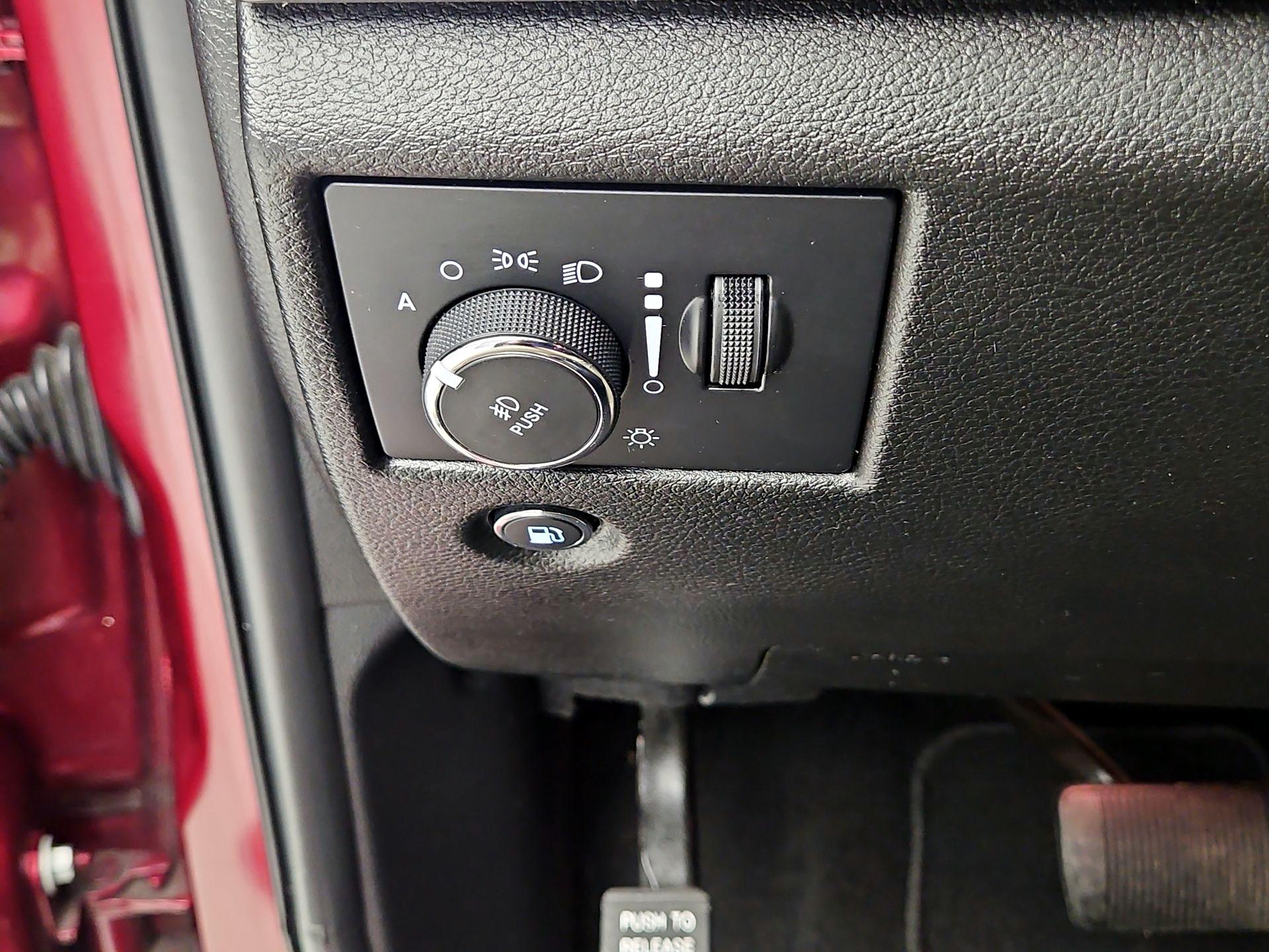 Thumbnail: 2021 Jeep Grand Cherokee - 13