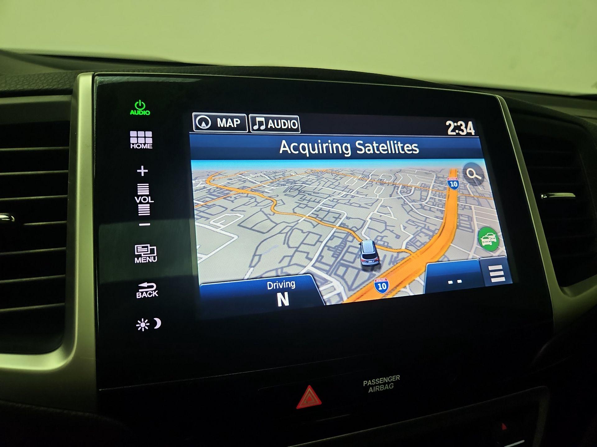 Thumbnail: 2016 Honda Pilot - 14