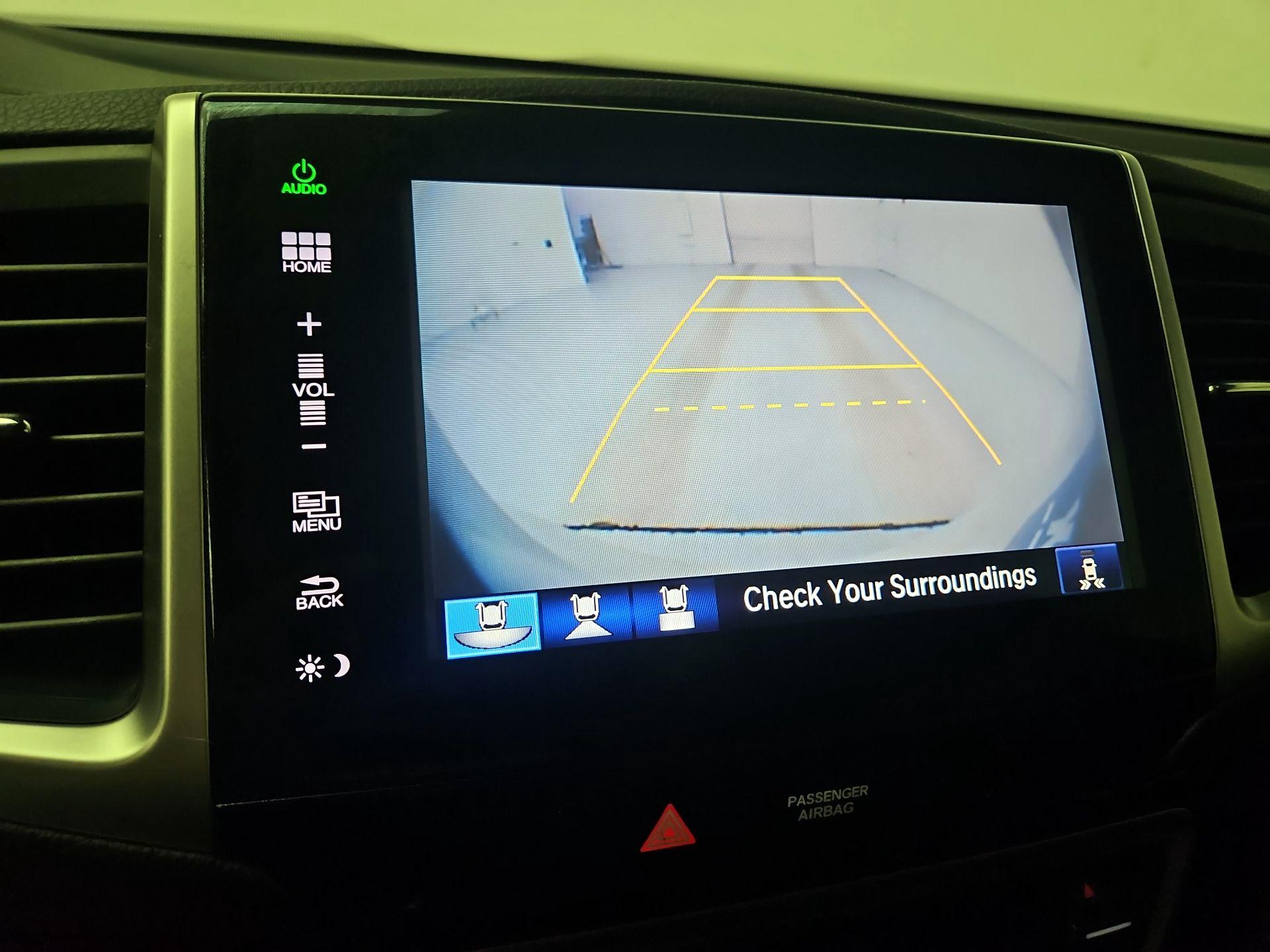 Thumbnail: 2016 Honda Pilot - 15