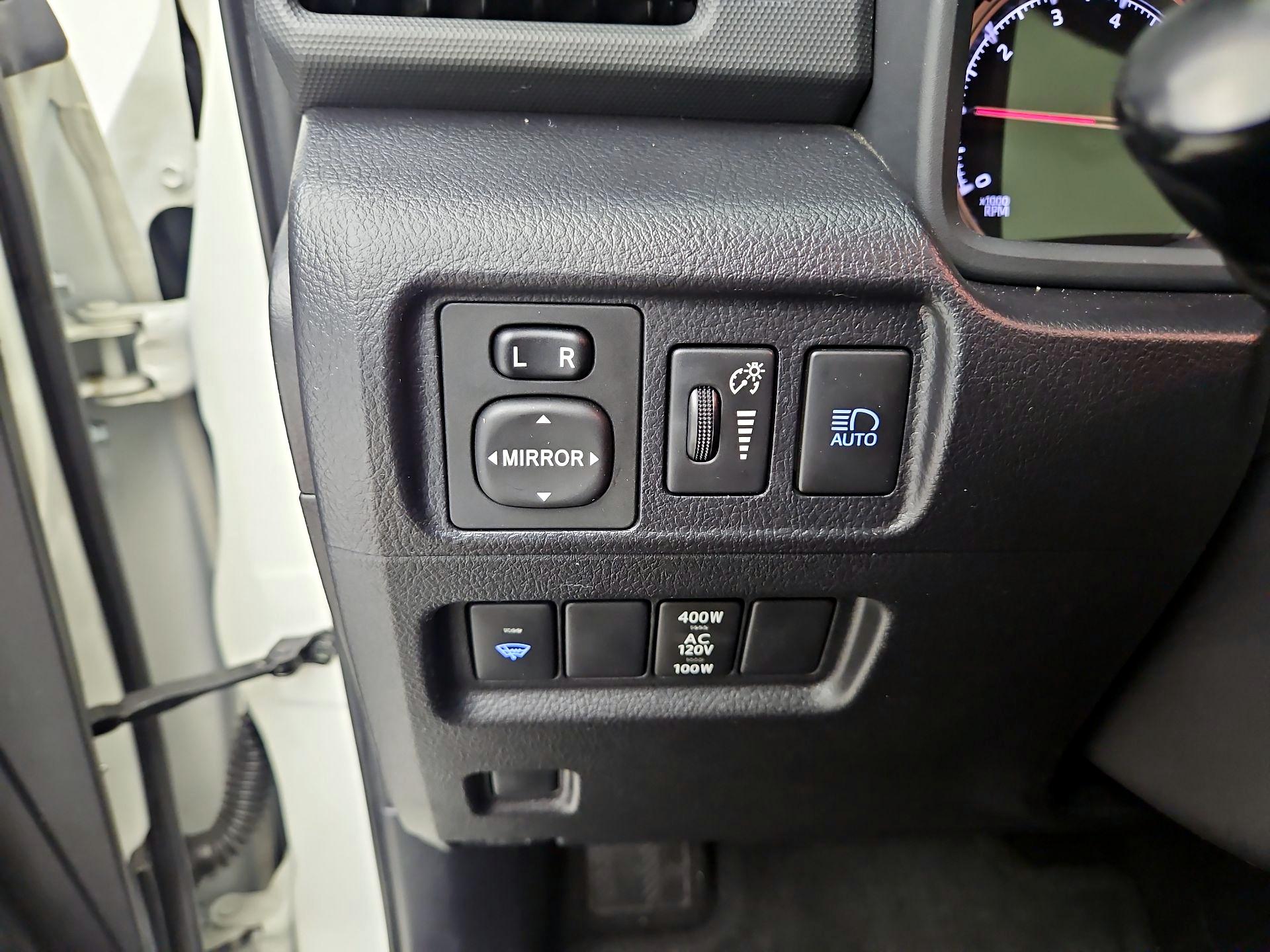 Thumbnail: 2020 Toyota 4Runner - 13