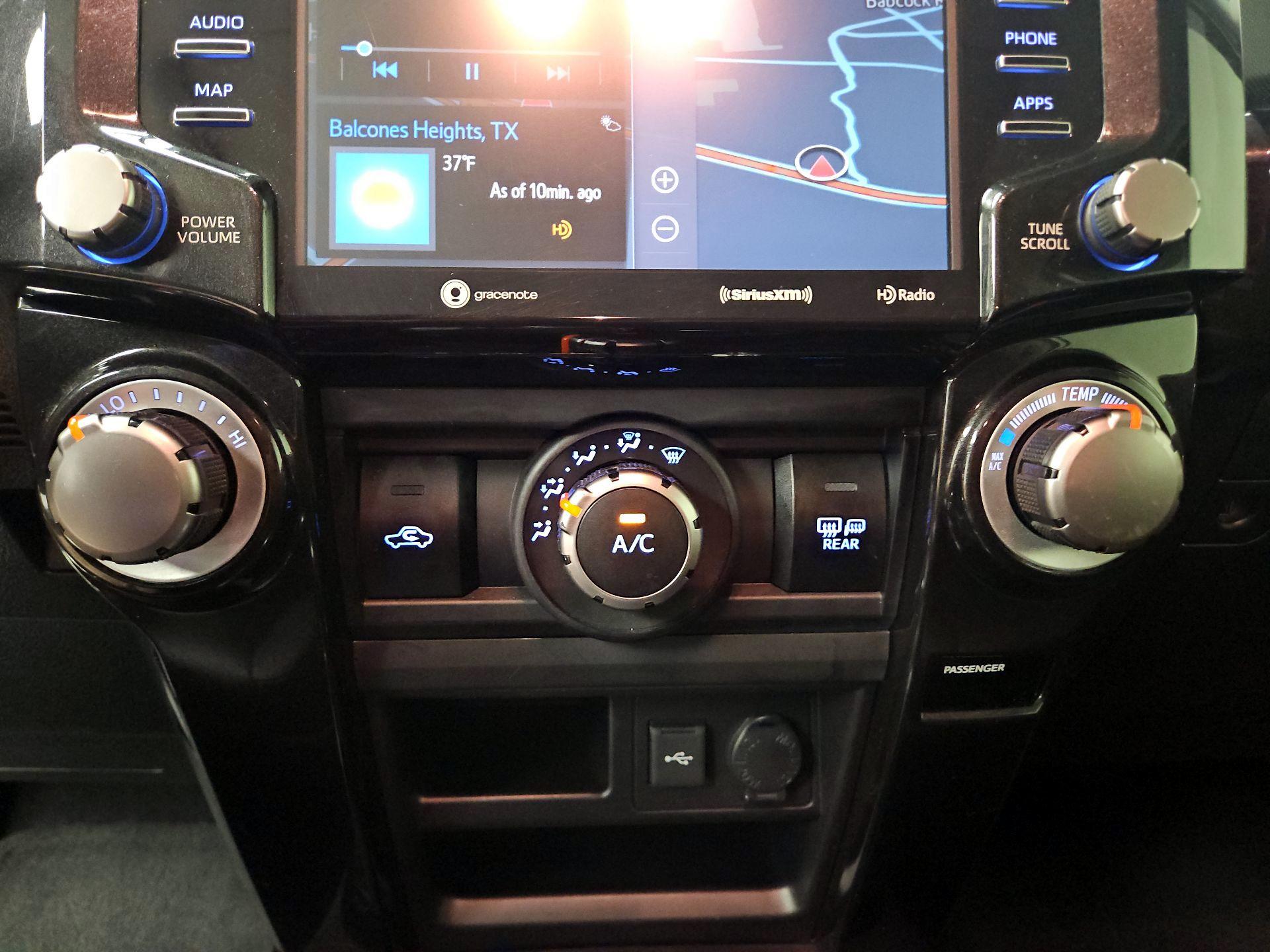 Thumbnail: 2020 Toyota 4Runner - 17