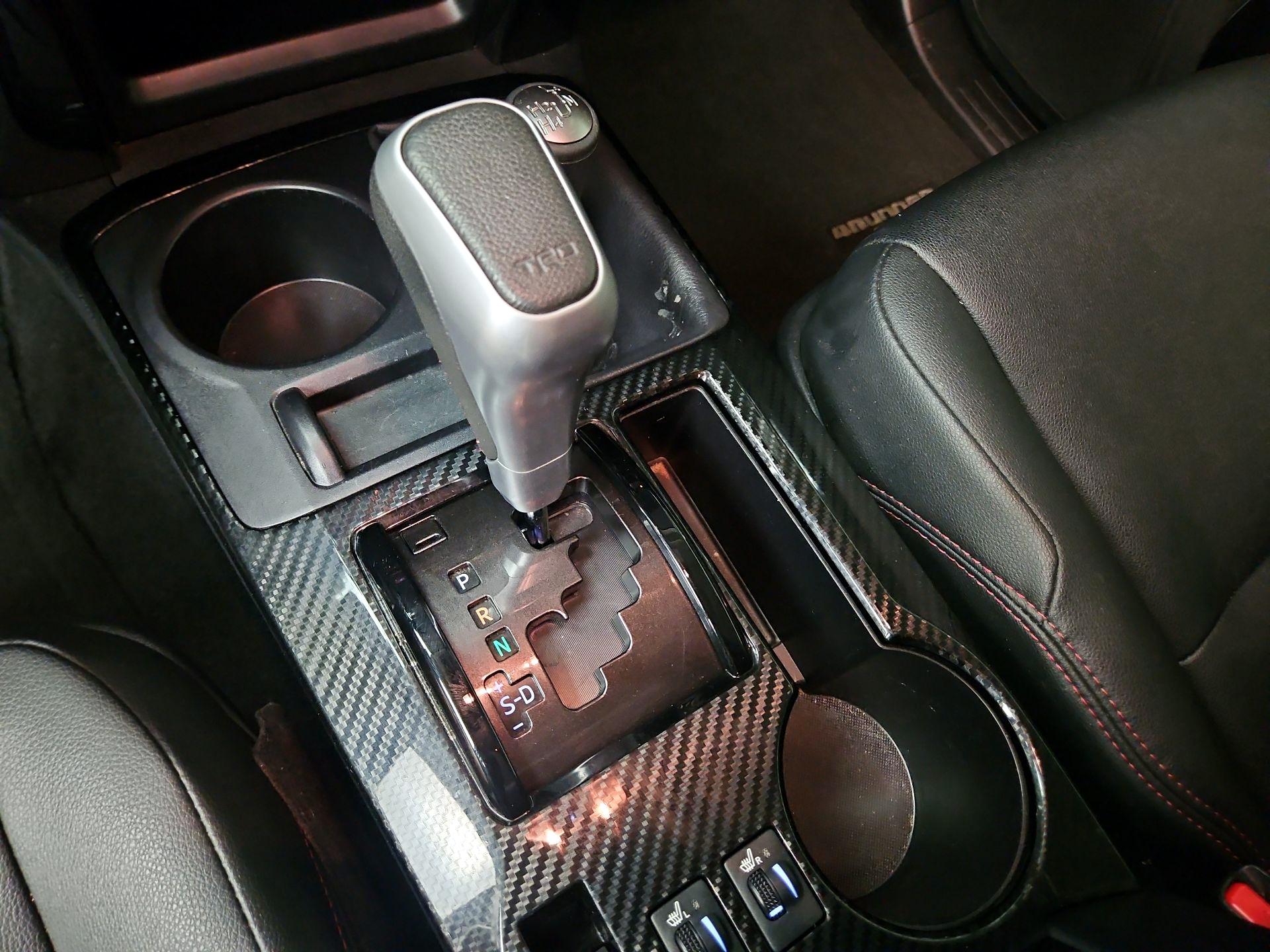 Thumbnail: 2020 Toyota 4Runner - 18