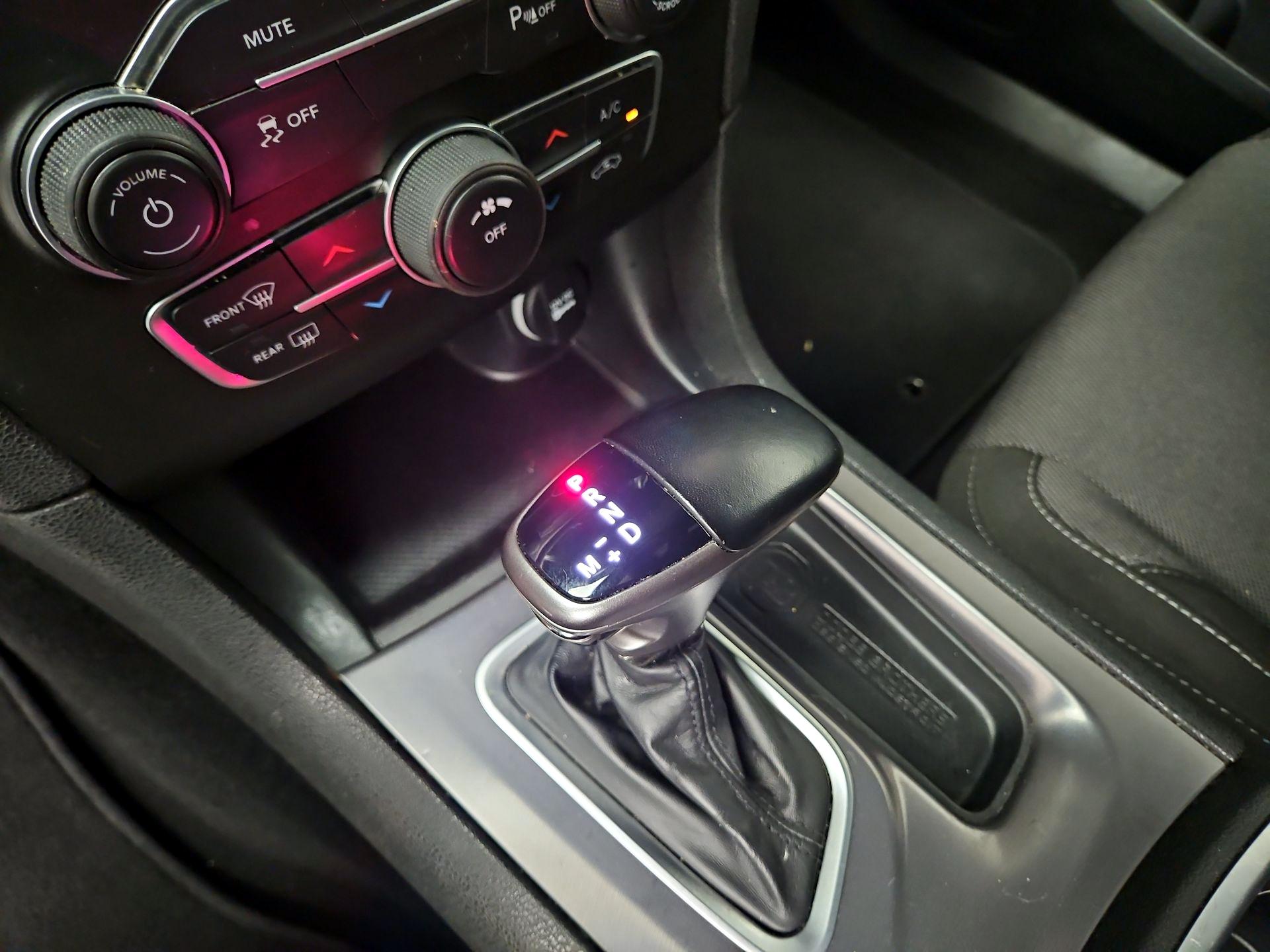 Thumbnail: 2022 Dodge Charger - 18