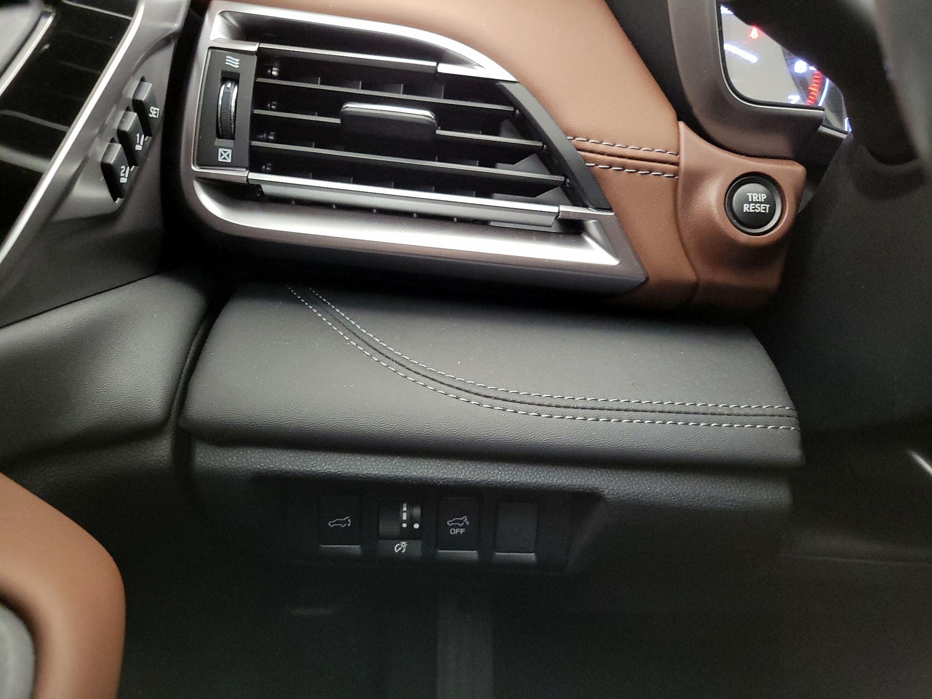 Thumbnail: 2022 Subaru Outback - 13