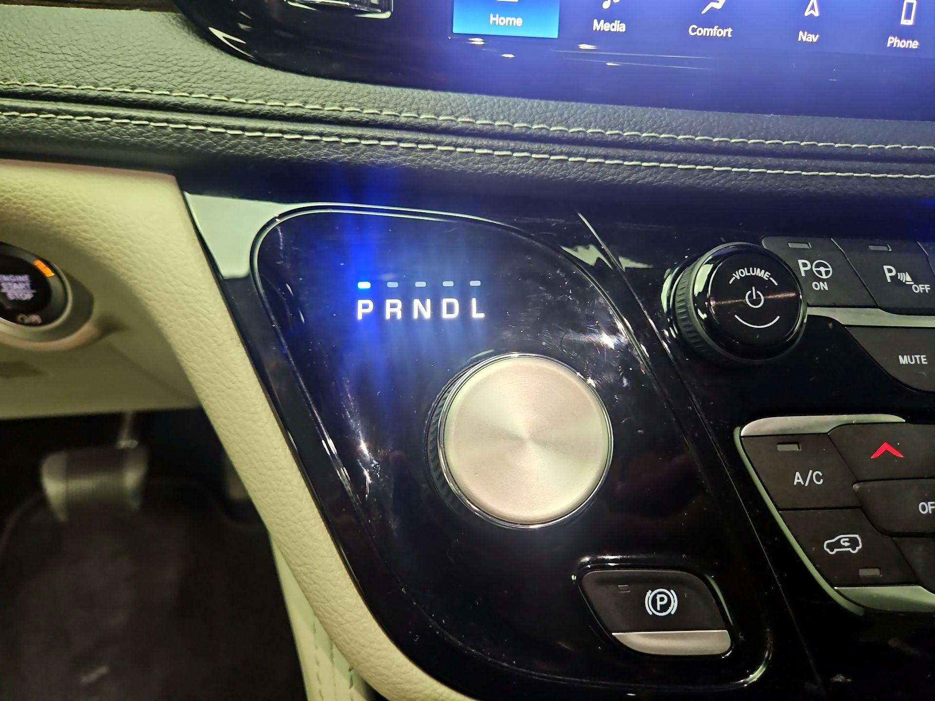 Thumbnail: 2022 Chrysler Pacifica - 18