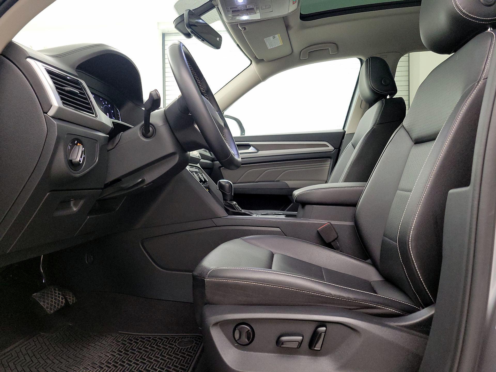 Thumbnail: 2022 Volkswagen Atlas - 11