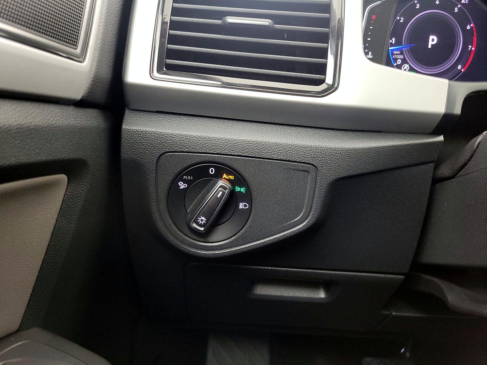 Thumbnail: 2022 Volkswagen Atlas - 13