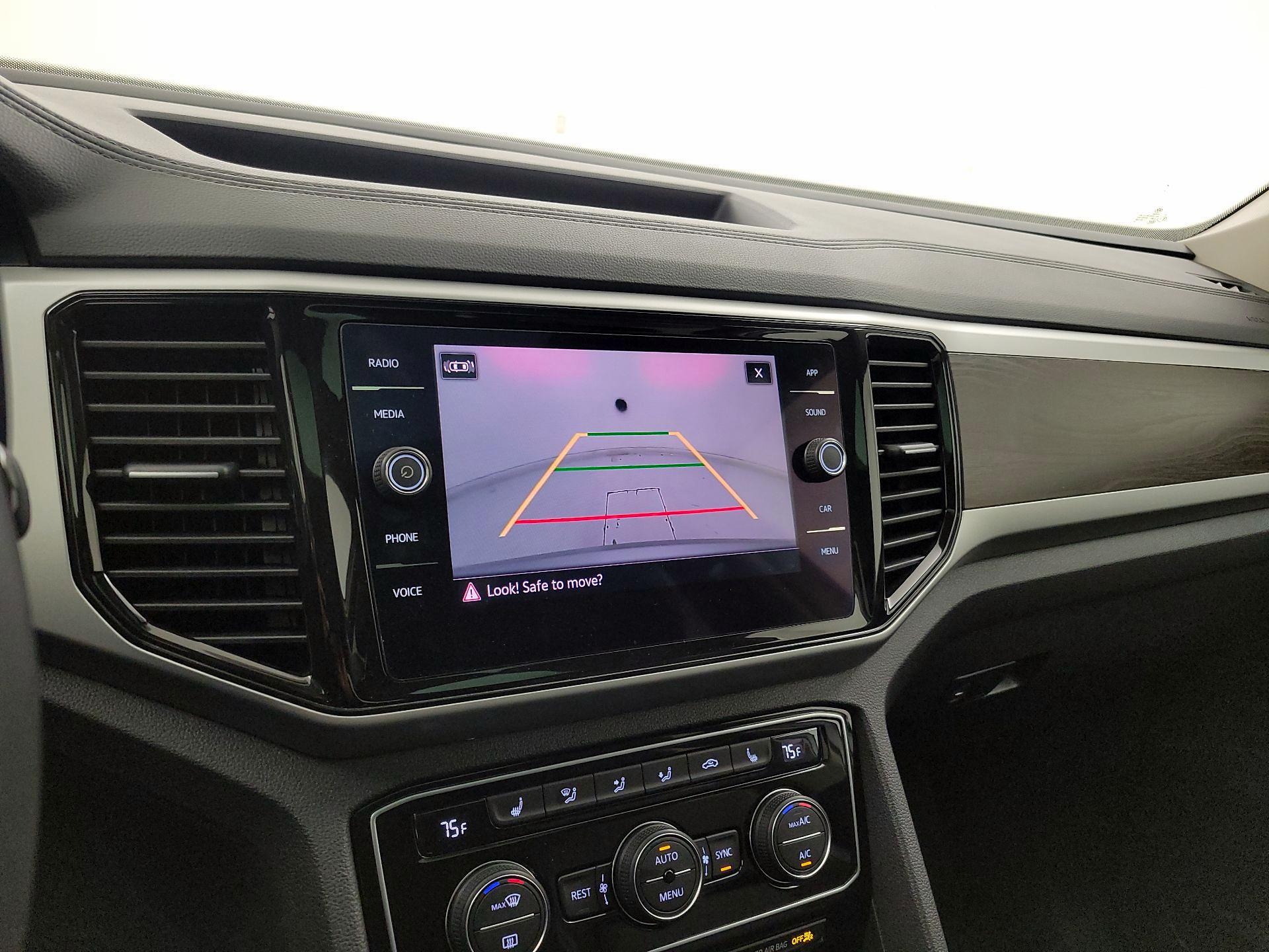 Thumbnail: 2022 Volkswagen Atlas - 14