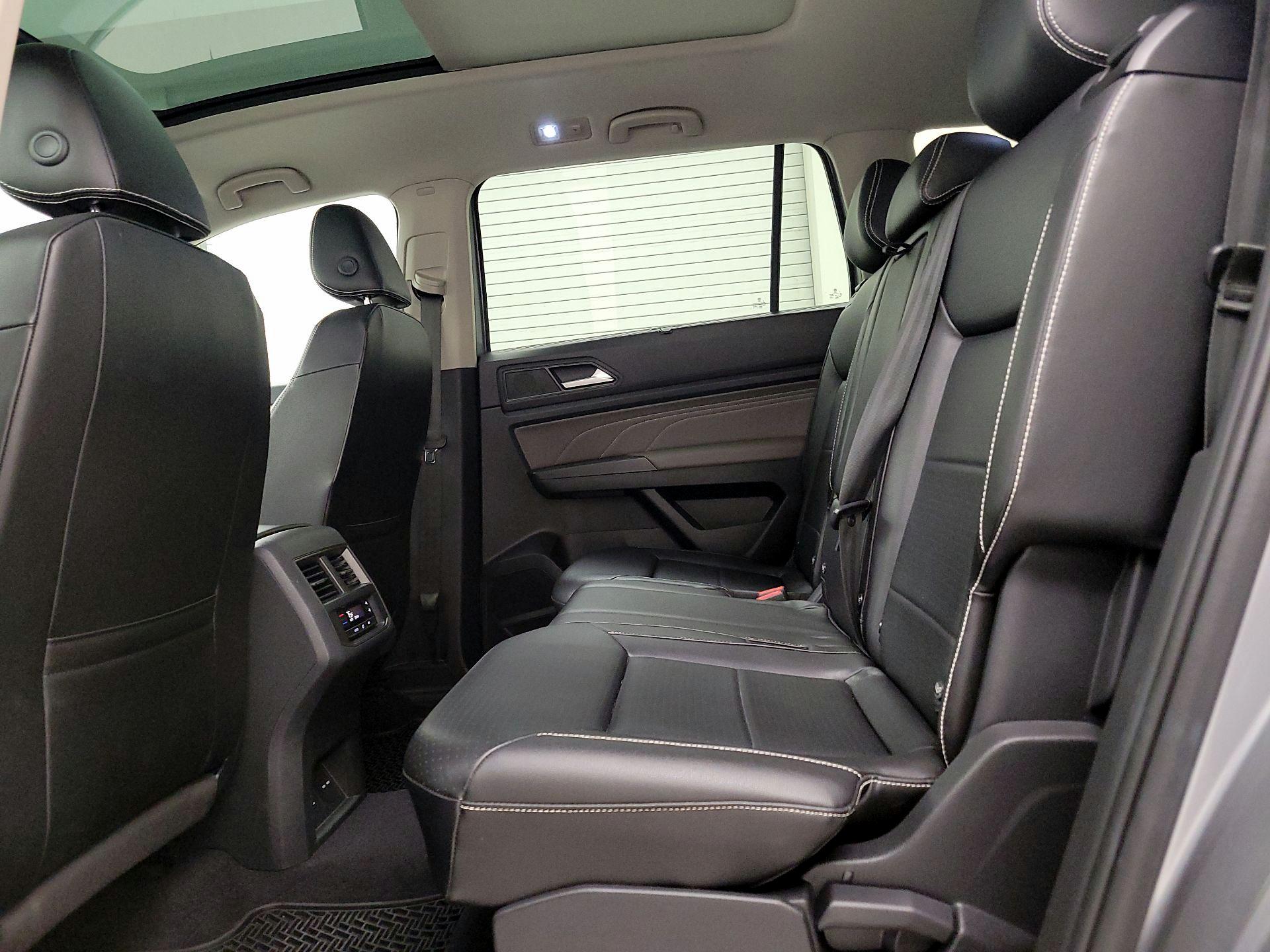 Thumbnail: 2022 Volkswagen Atlas - 20