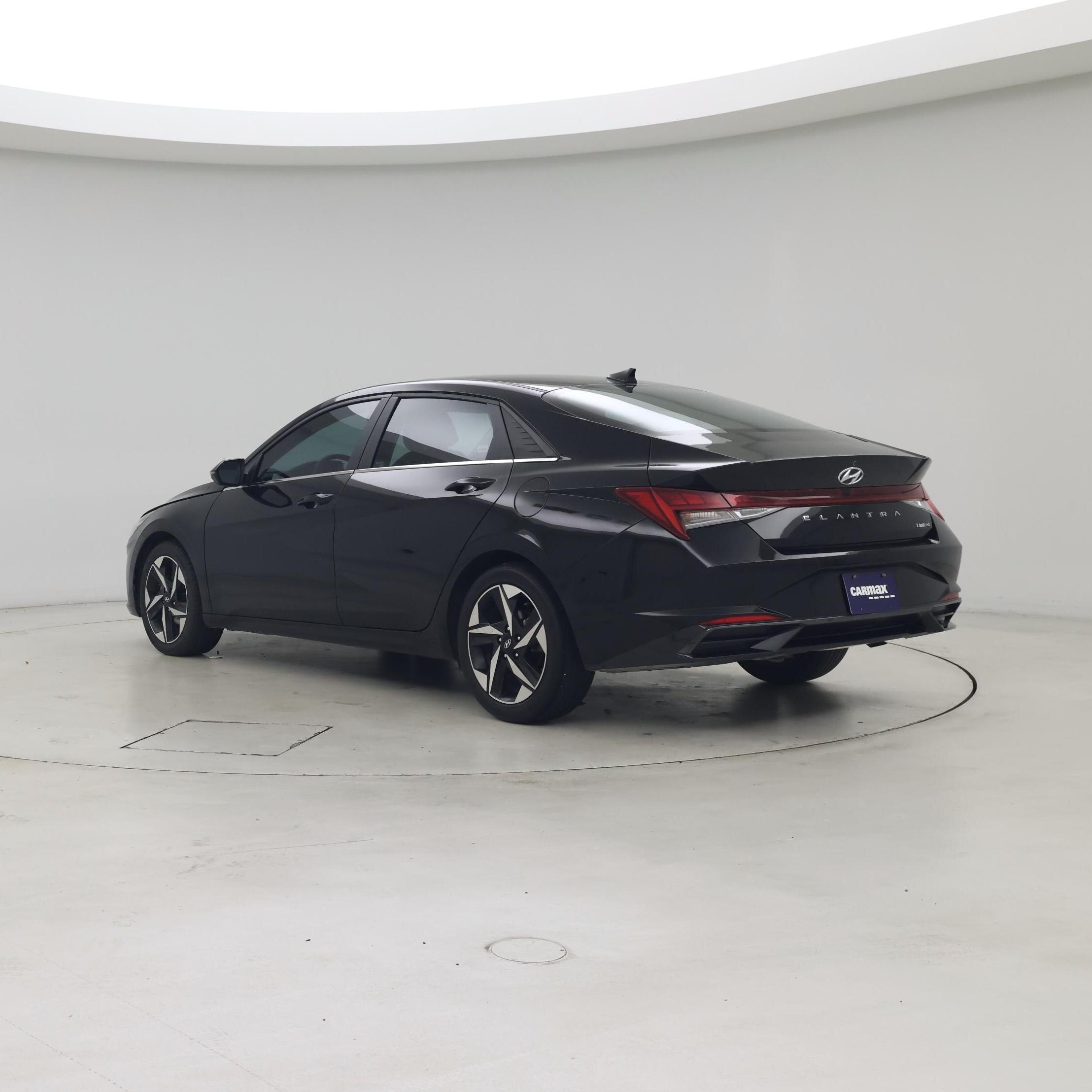 Thumbnail: 2023 Hyundai Elantra - 2