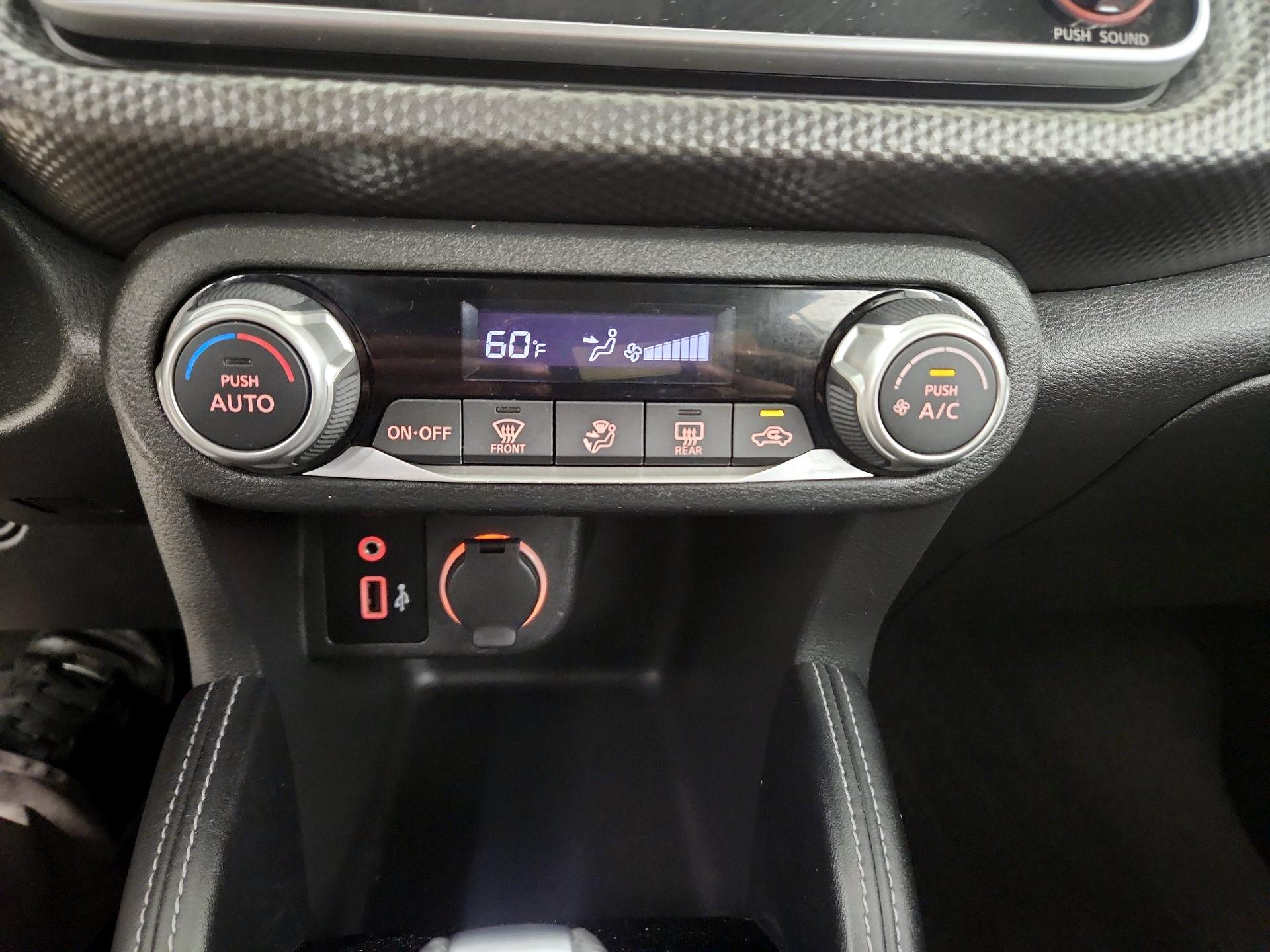 Thumbnail: 2020 Nissan Kicks - 16