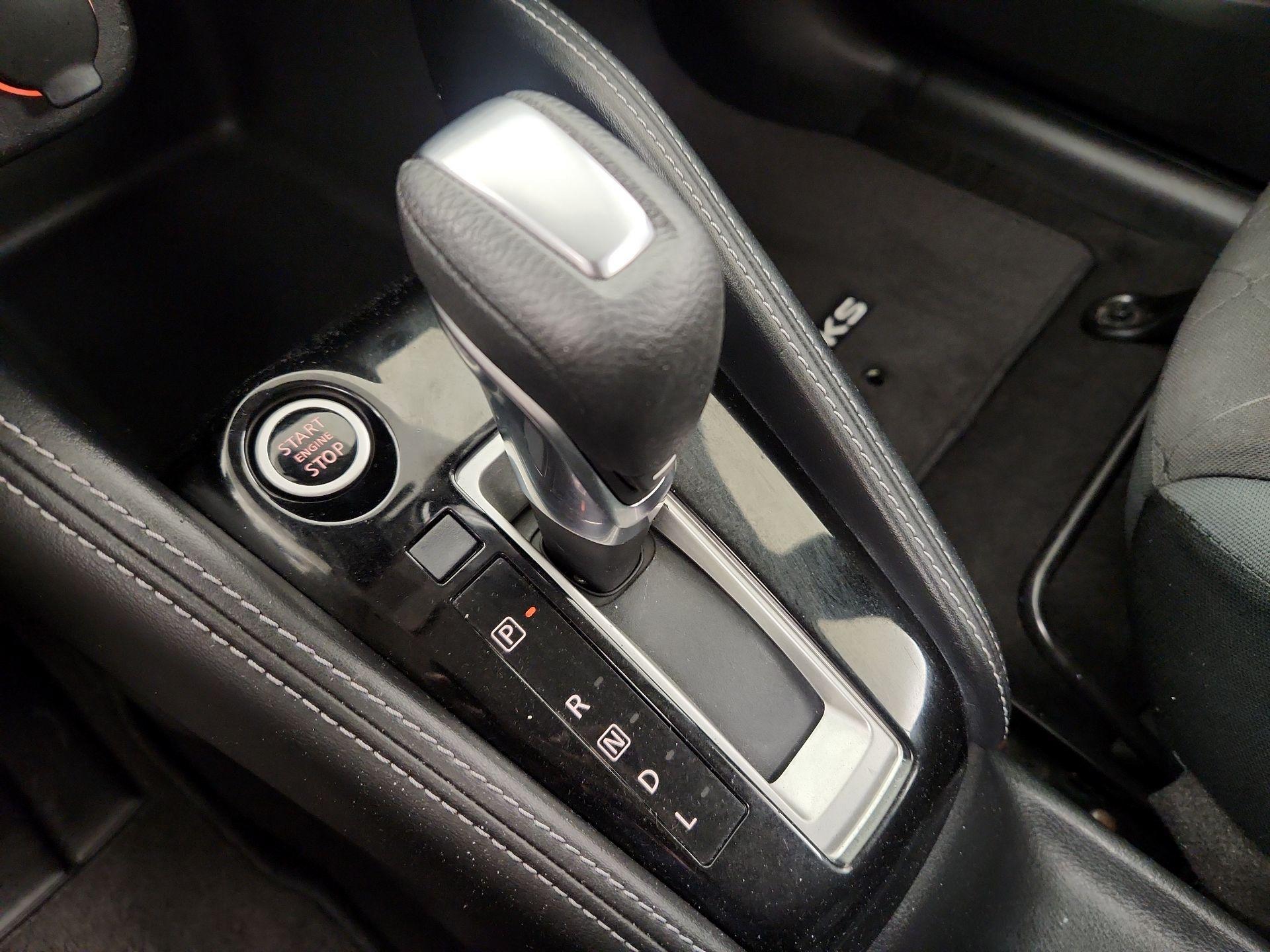 Thumbnail: 2020 Nissan Kicks - 17