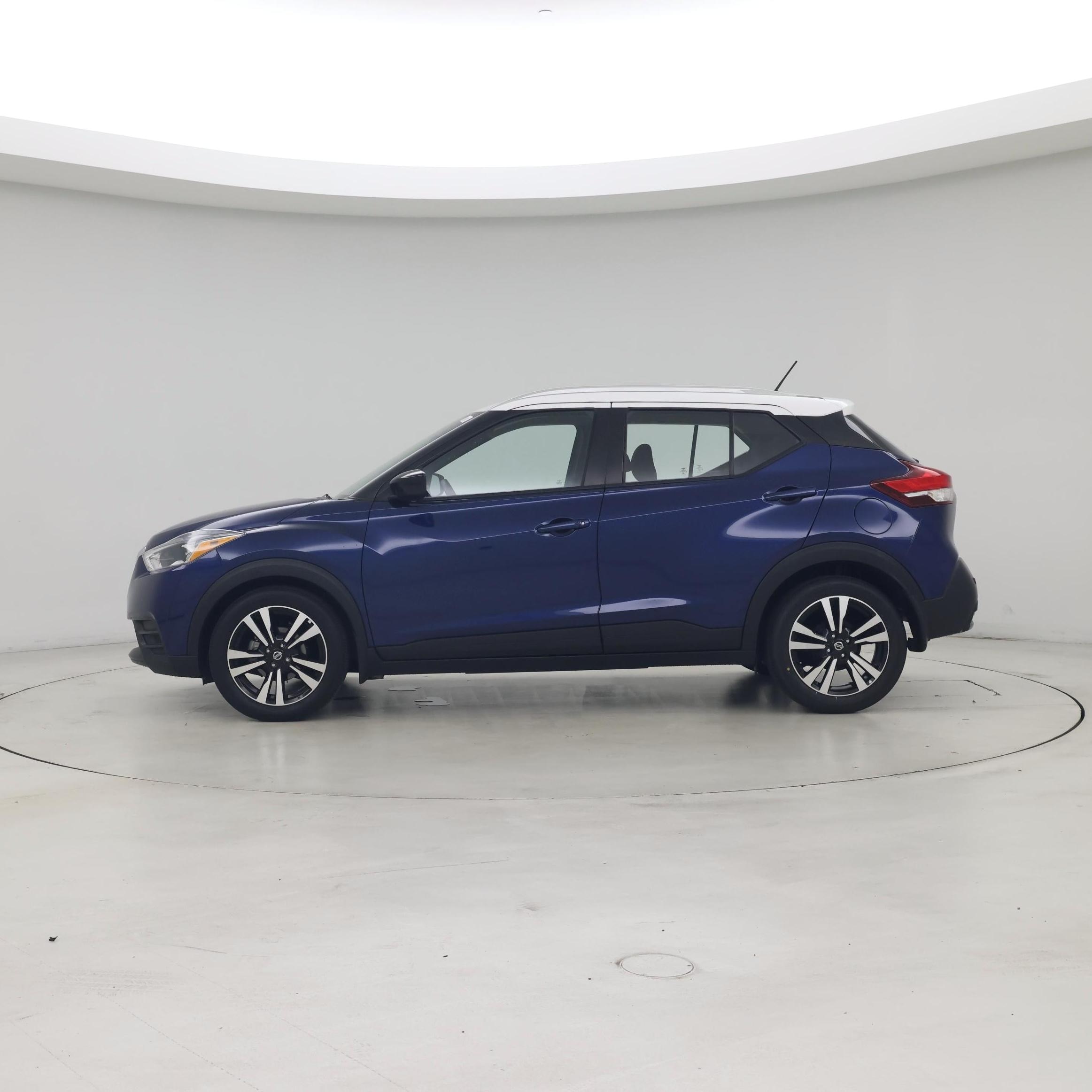 Thumbnail: 2020 Nissan Kicks - 3