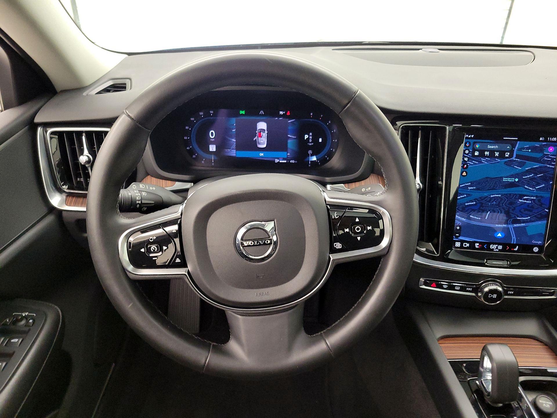 Thumbnail: 2024 Volvo S60 - 10