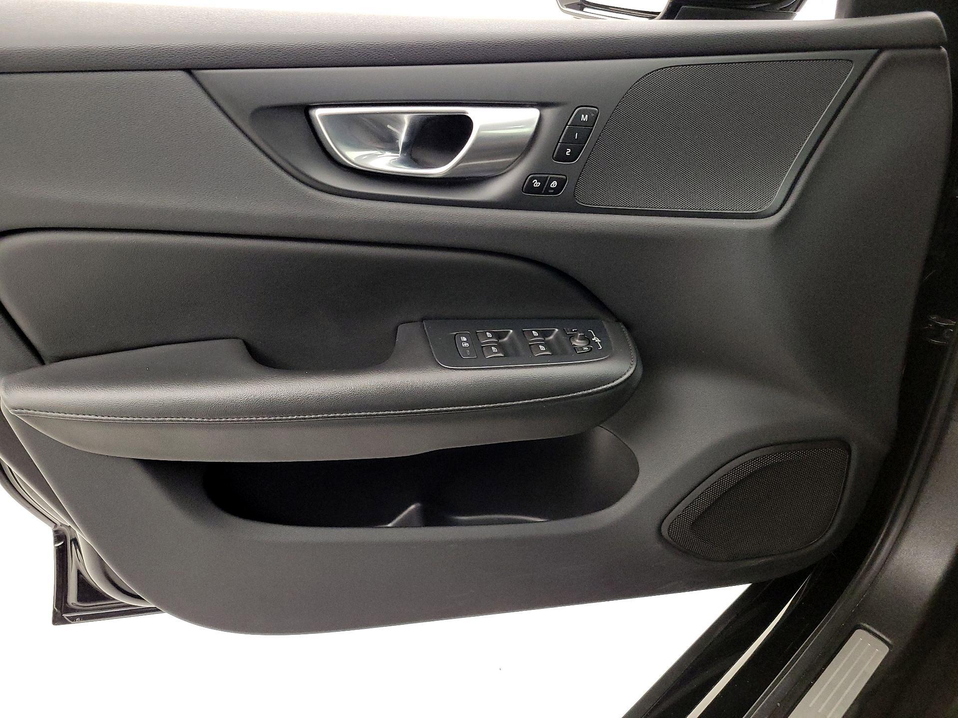 Thumbnail: 2024 Volvo S60 - 12