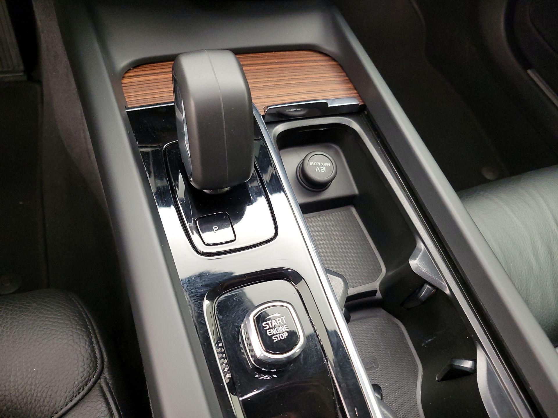 Thumbnail: 2024 Volvo S60 - 18