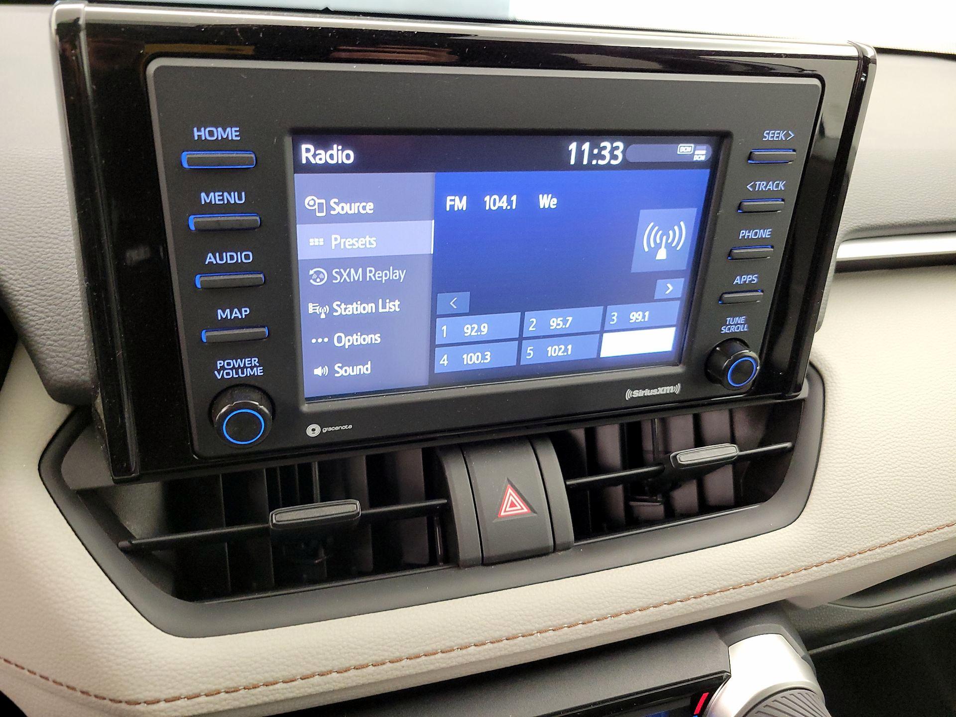 Thumbnail: 2022 Toyota RAV4 - 15