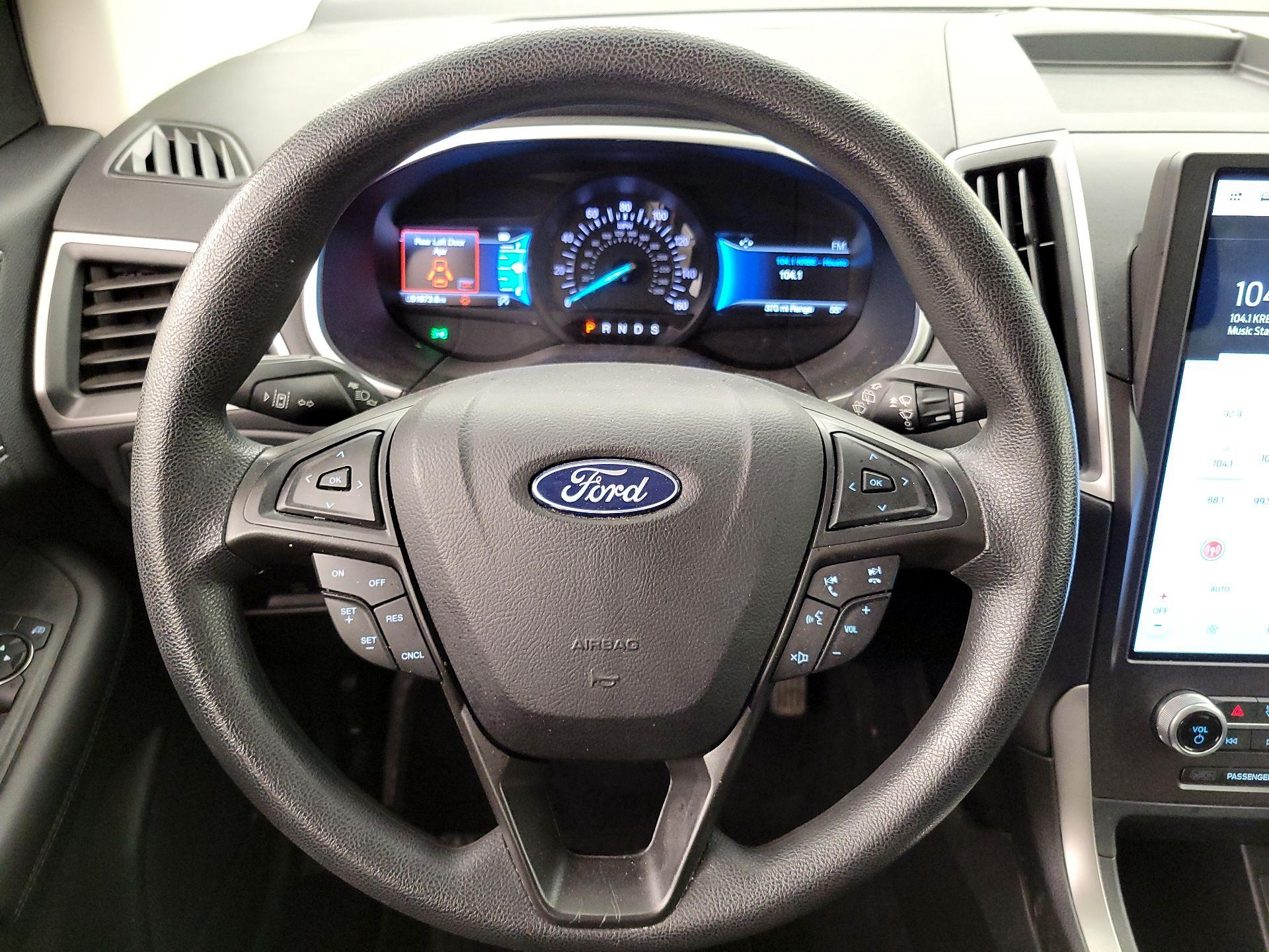 Thumbnail: 2021 Ford Edge - 10