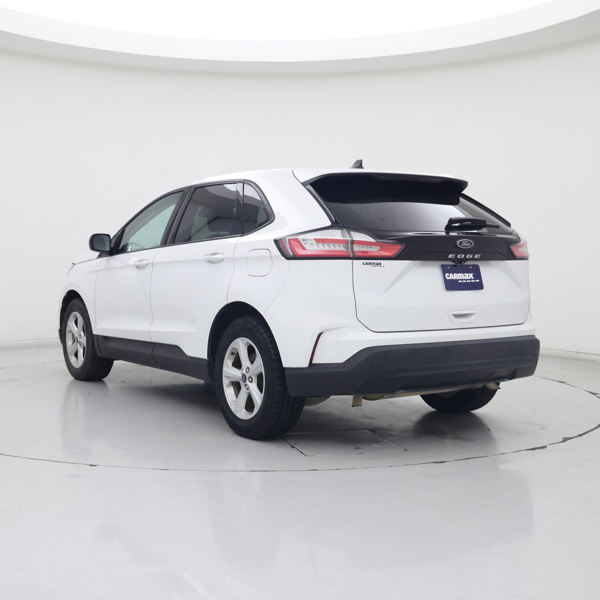 Thumbnail: 2021 Ford Edge - 2