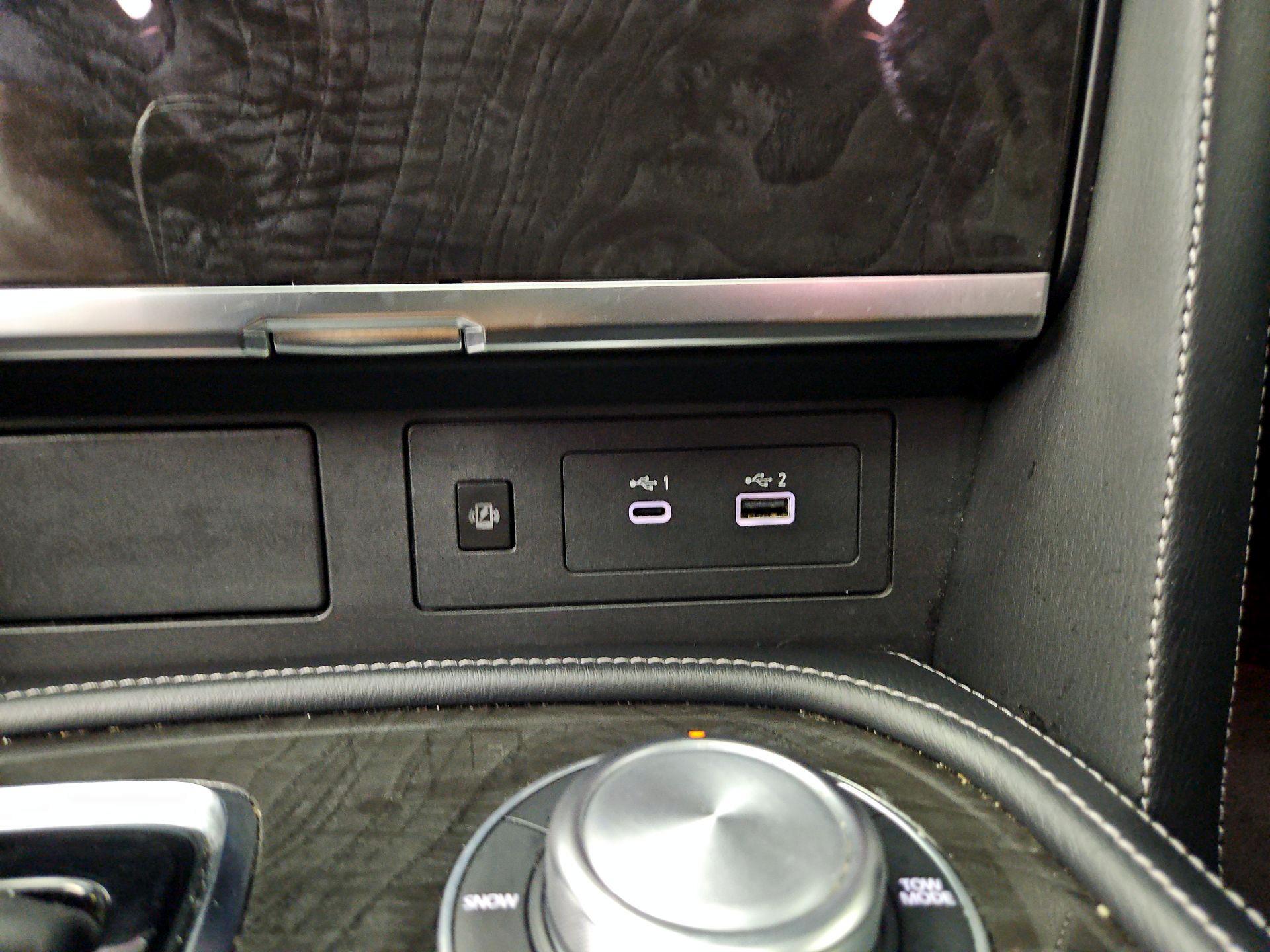 Thumbnail: 2024 INFINITI QX80 - 19