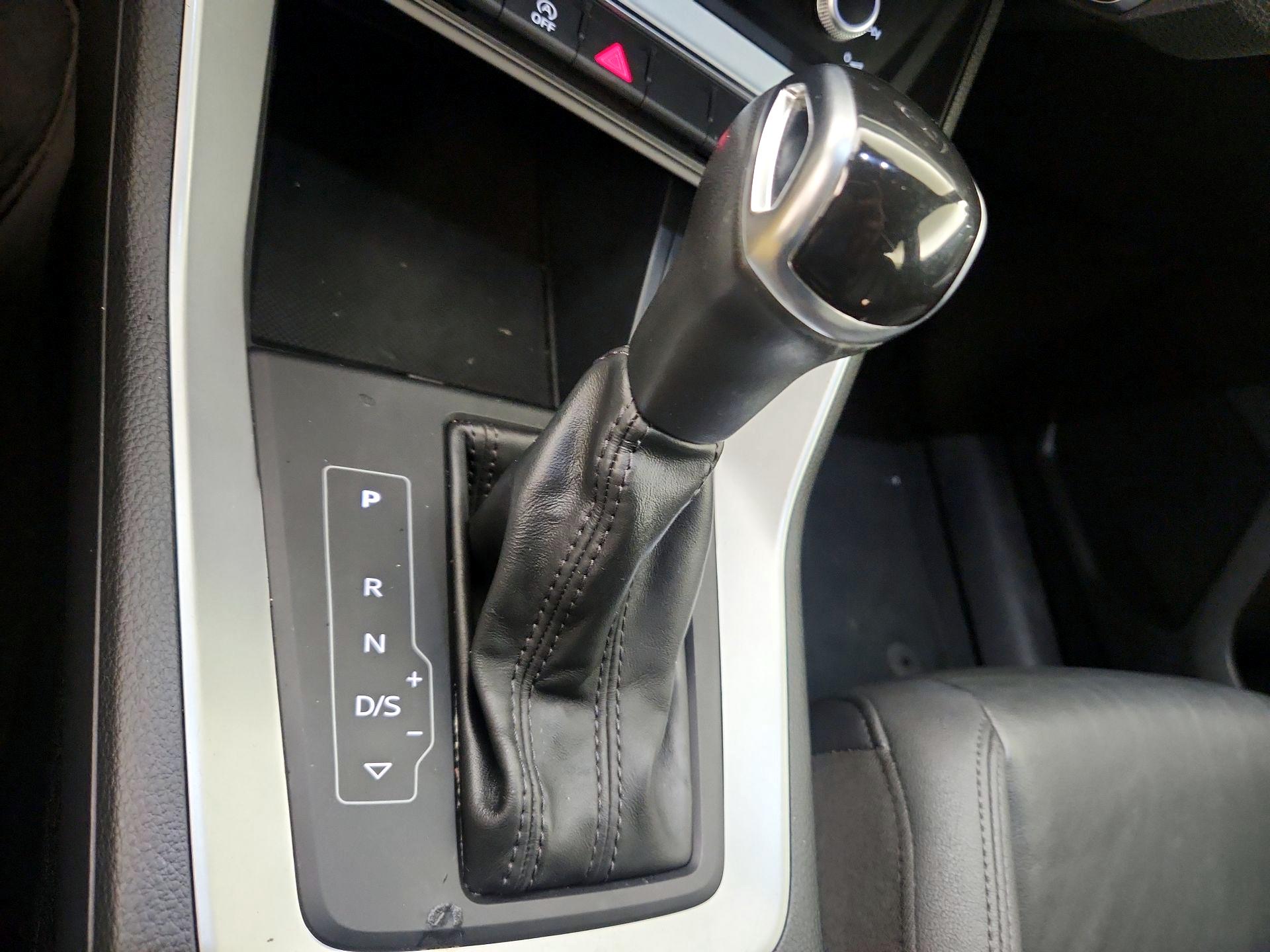 Thumbnail: 2020 Audi Q3 - 17