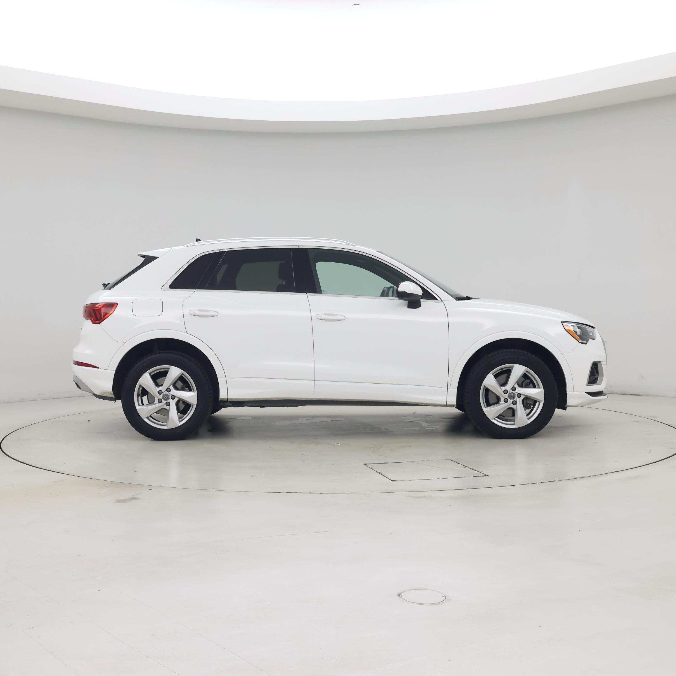 Thumbnail: 2020 Audi Q3 - 7