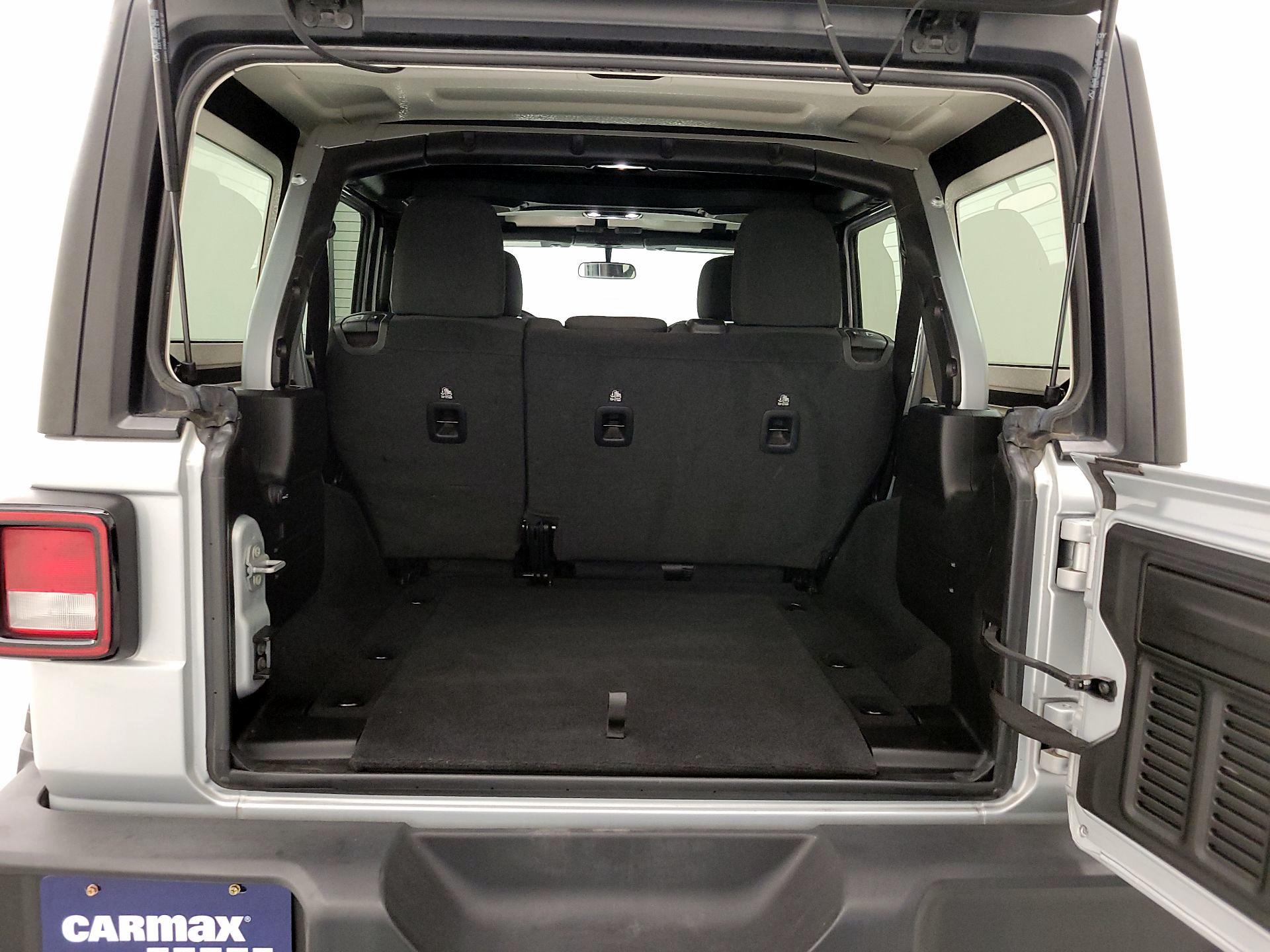 Thumbnail: 2022 Jeep Wrangler - 20