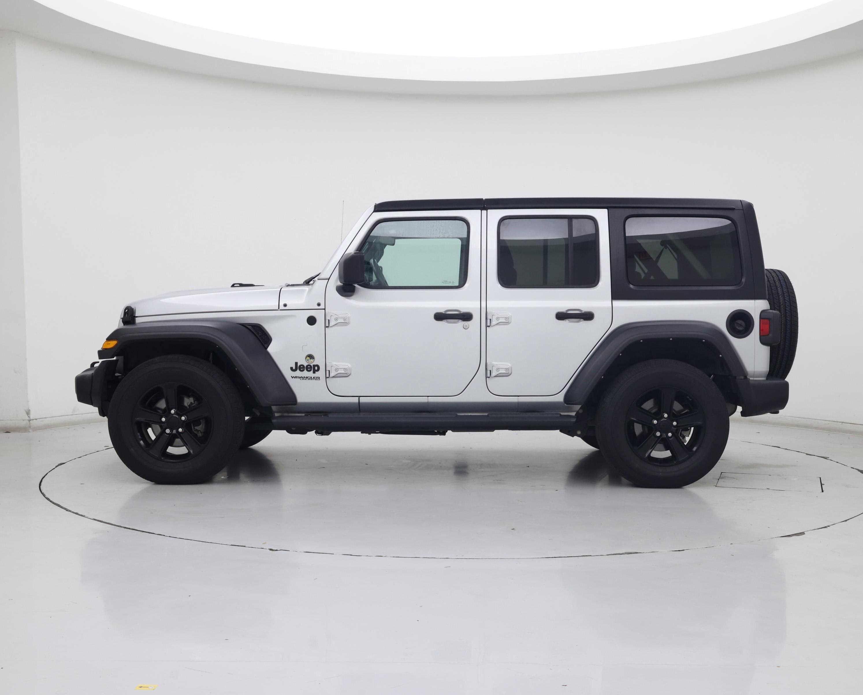 Thumbnail: 2022 Jeep Wrangler - 3