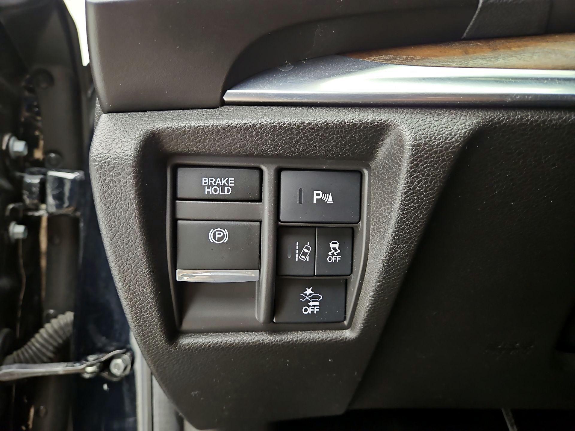 Thumbnail: 2019 Acura MDX - 13