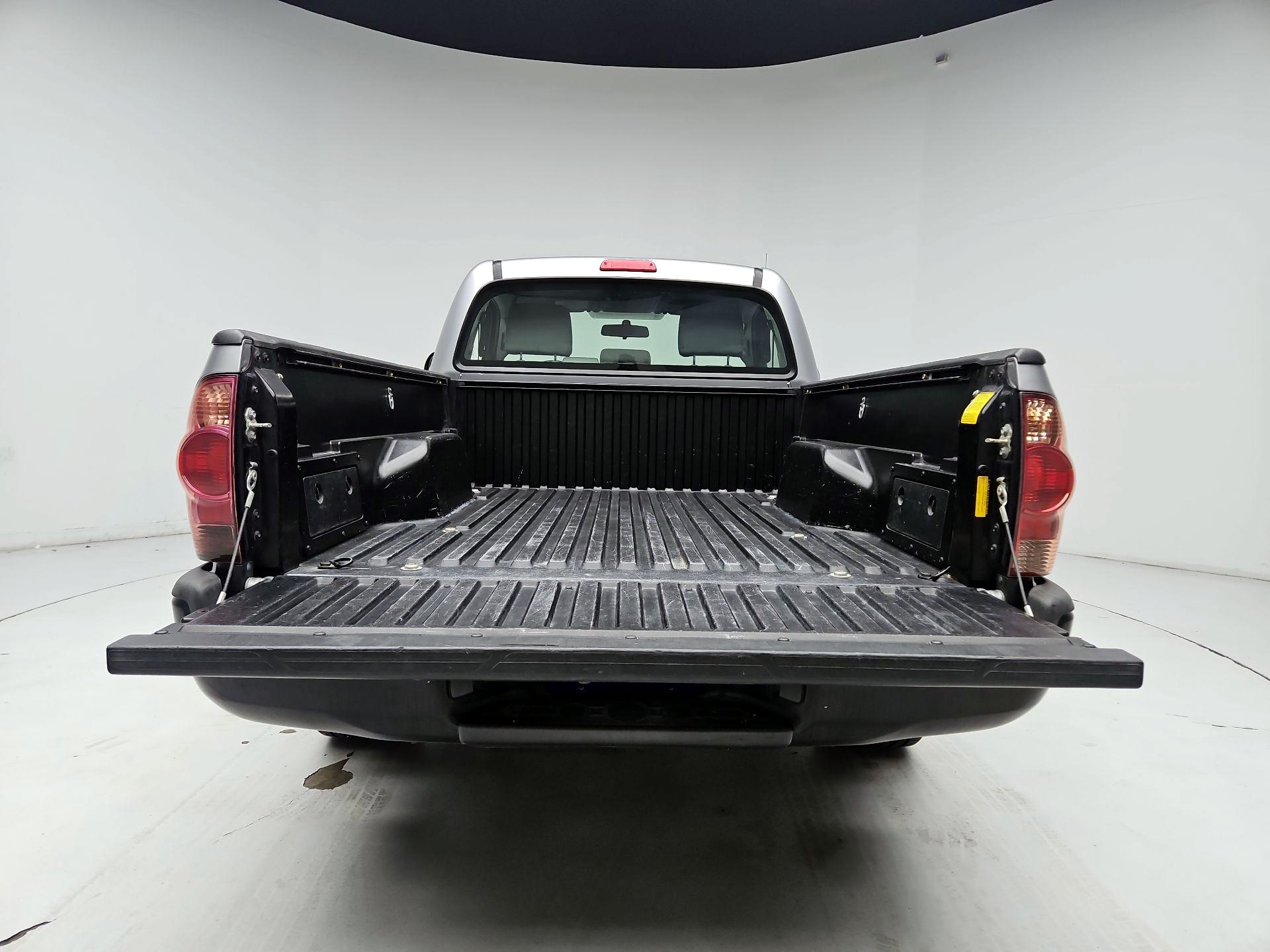 Thumbnail: 2014 Toyota Tacoma - 18