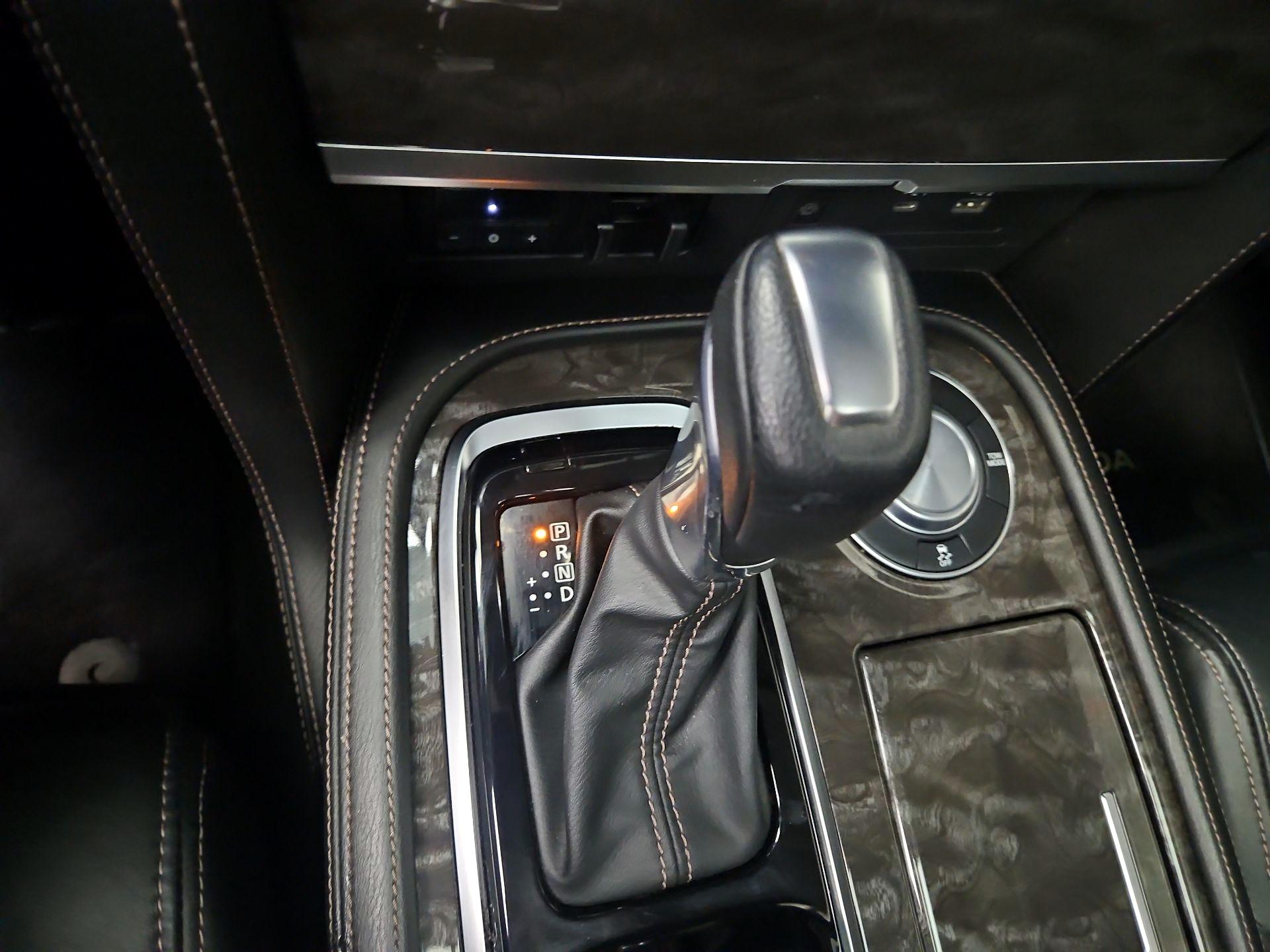 Thumbnail: 2021 Nissan Armada - 18