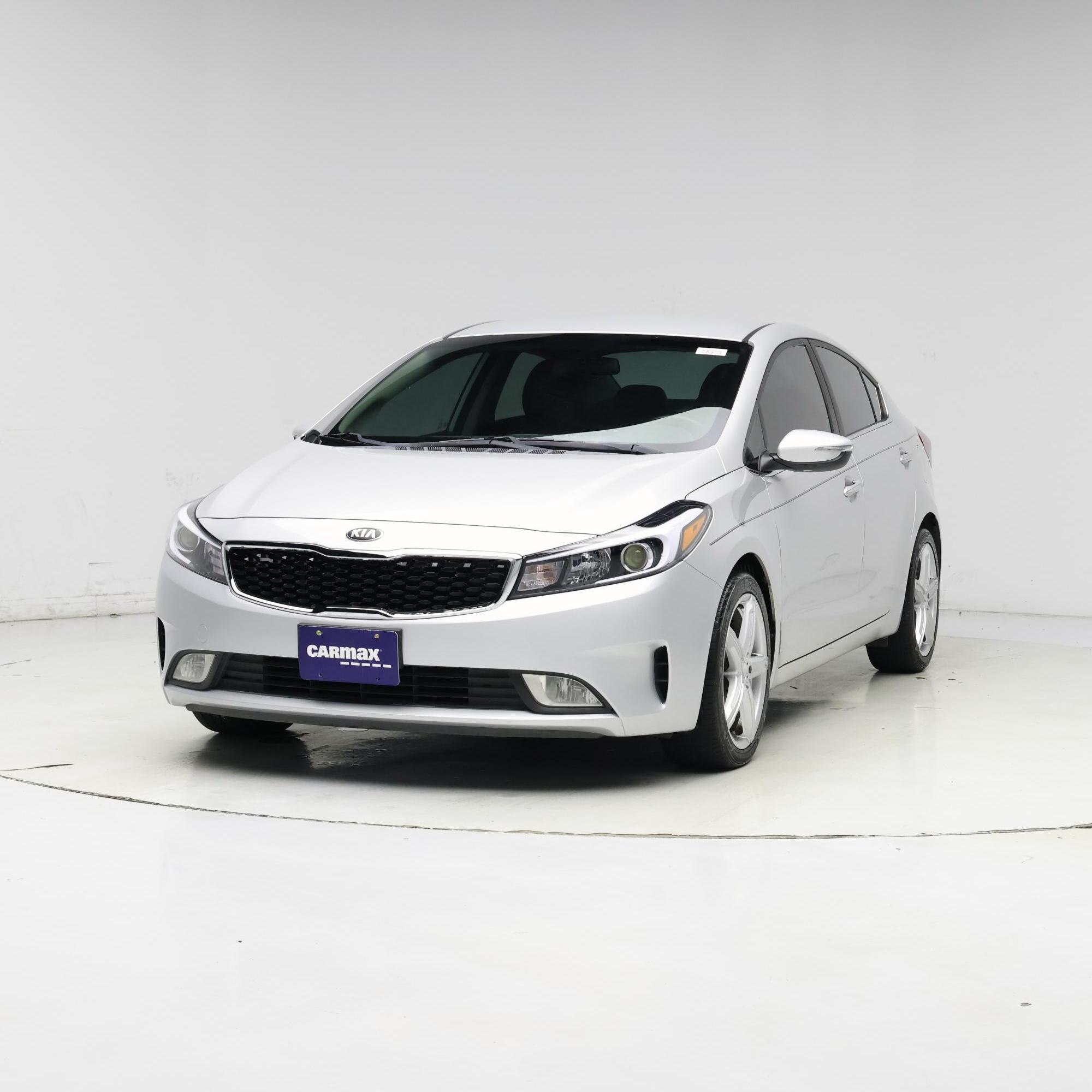 Thumbnail: 2017 Kia Forte - 4