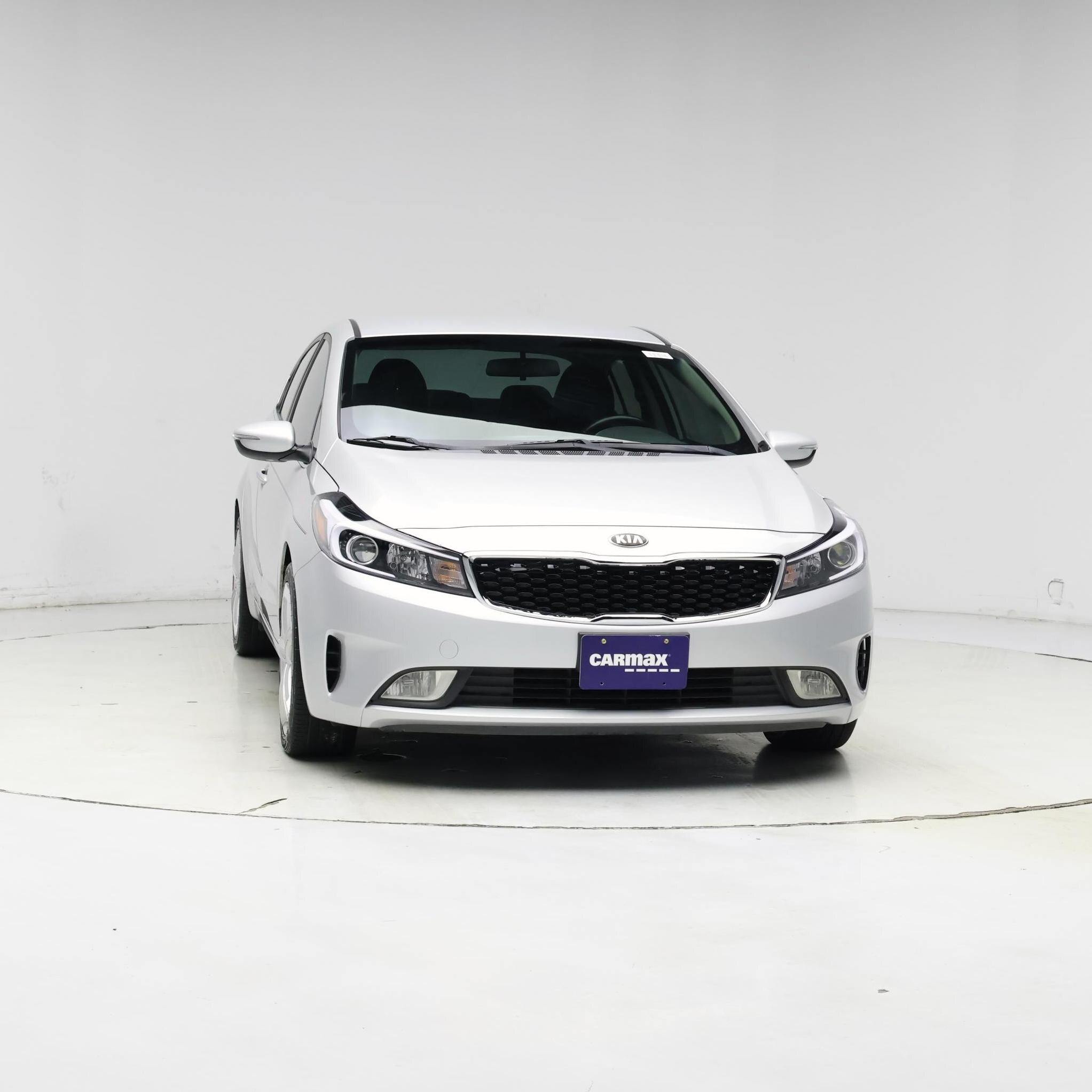 Thumbnail: 2017 Kia Forte - 5