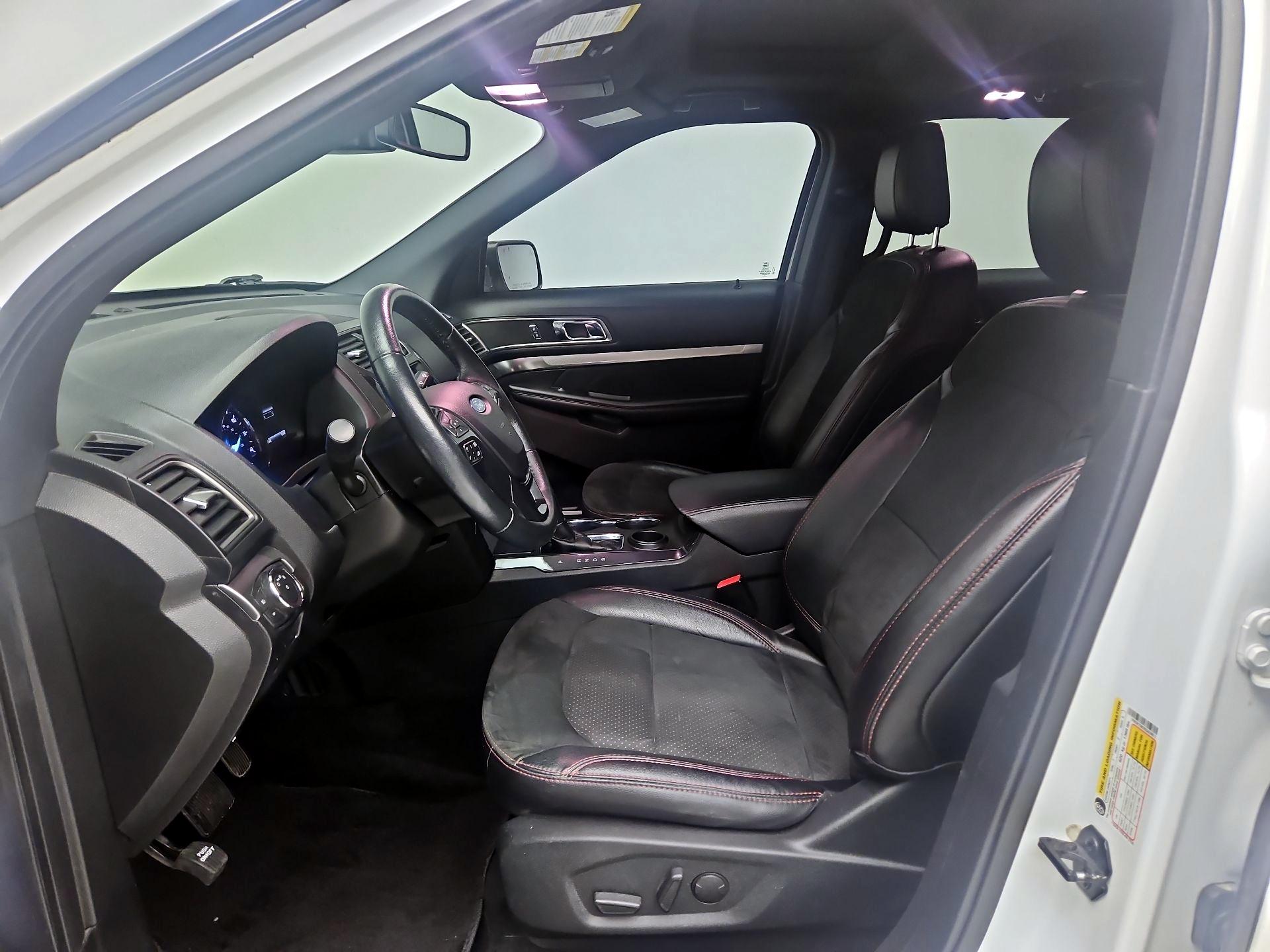 Thumbnail: 2019 Ford Explorer - 11