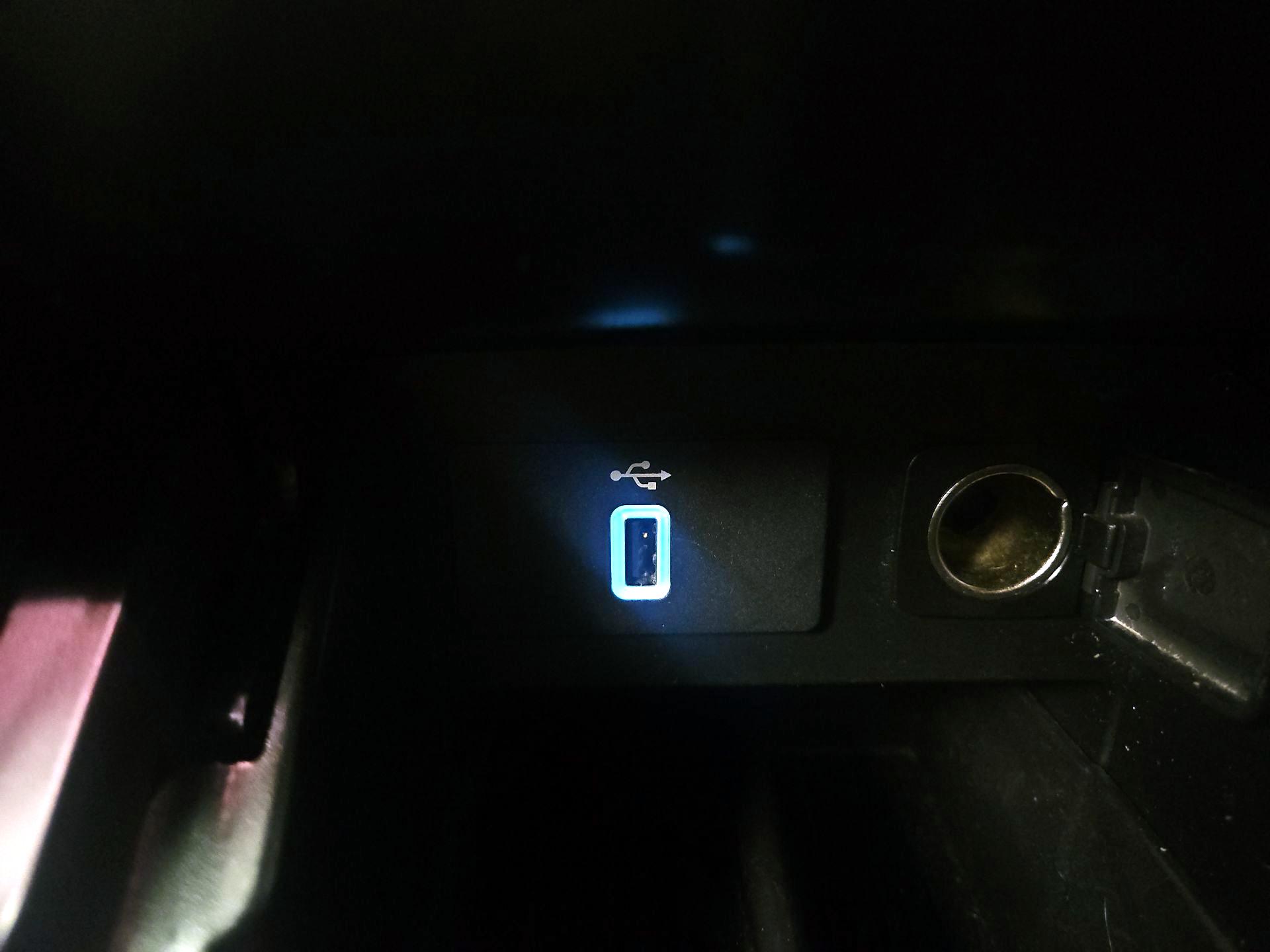 Thumbnail: 2019 Ford Explorer - 19