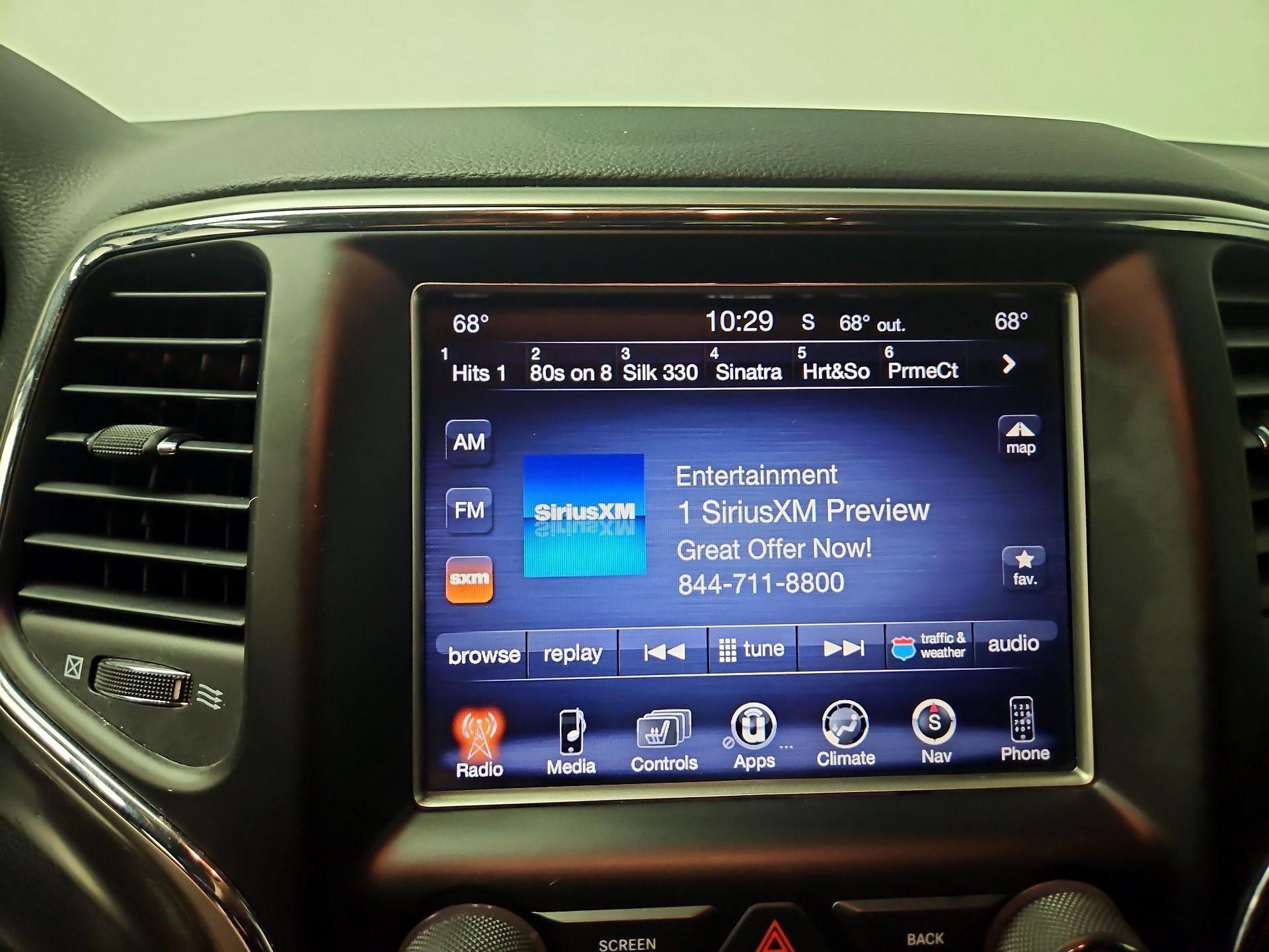 Thumbnail: 2017 Jeep Grand Cherokee - 16