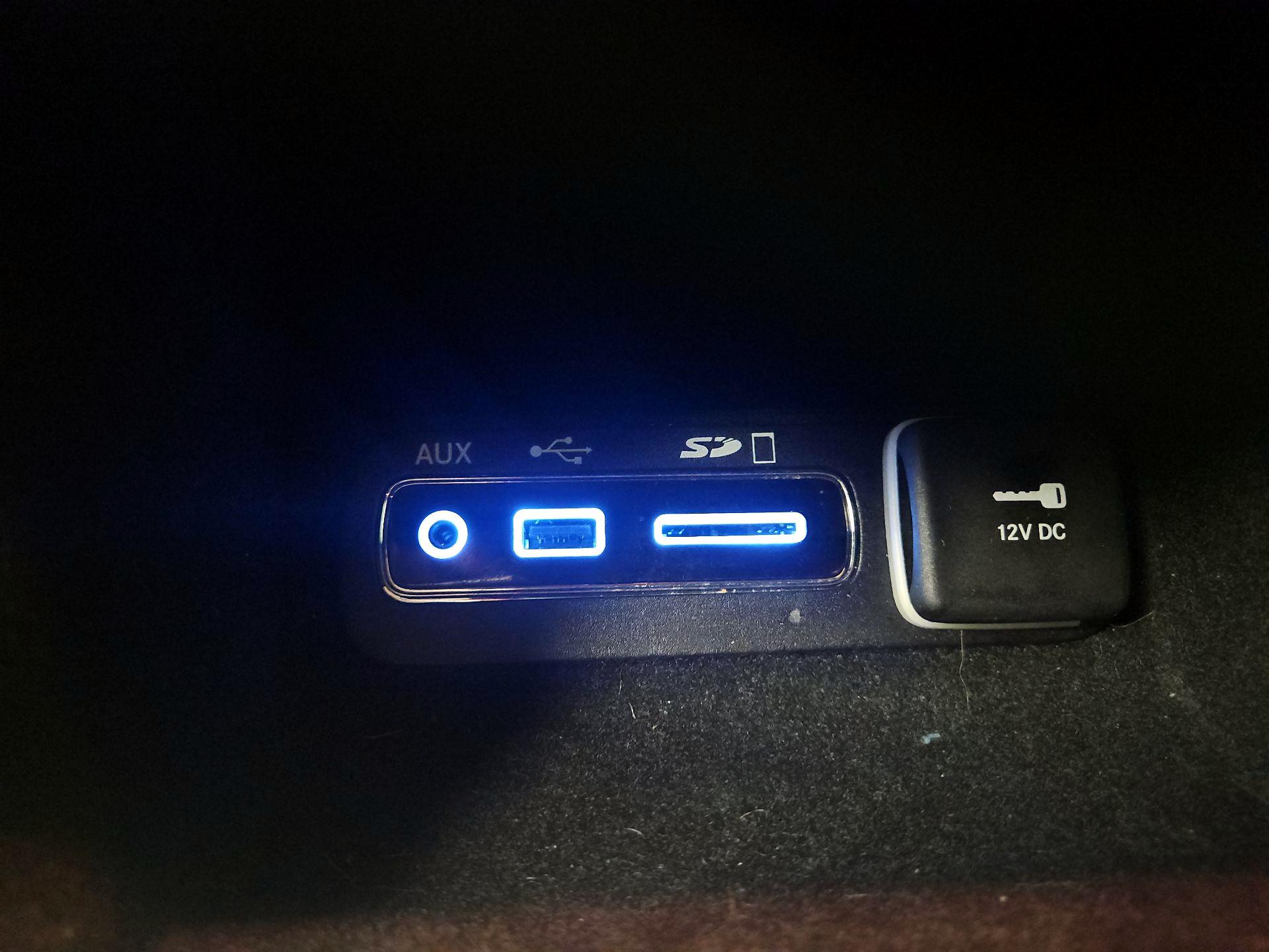 Thumbnail: 2017 Jeep Grand Cherokee - 19