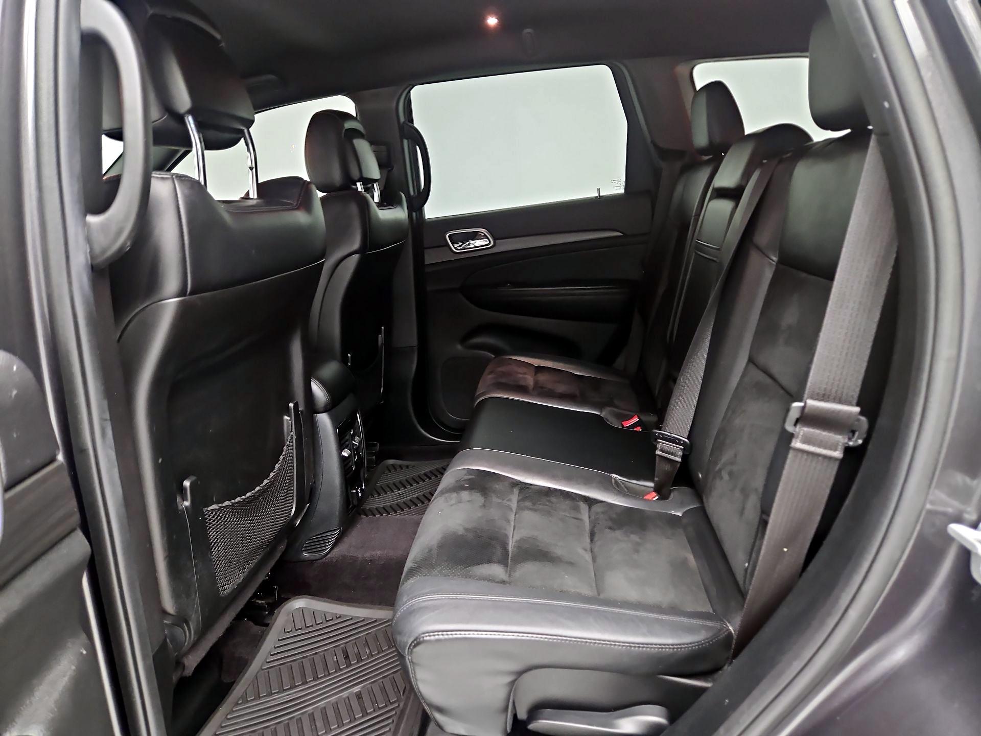 Thumbnail: 2017 Jeep Grand Cherokee - 20