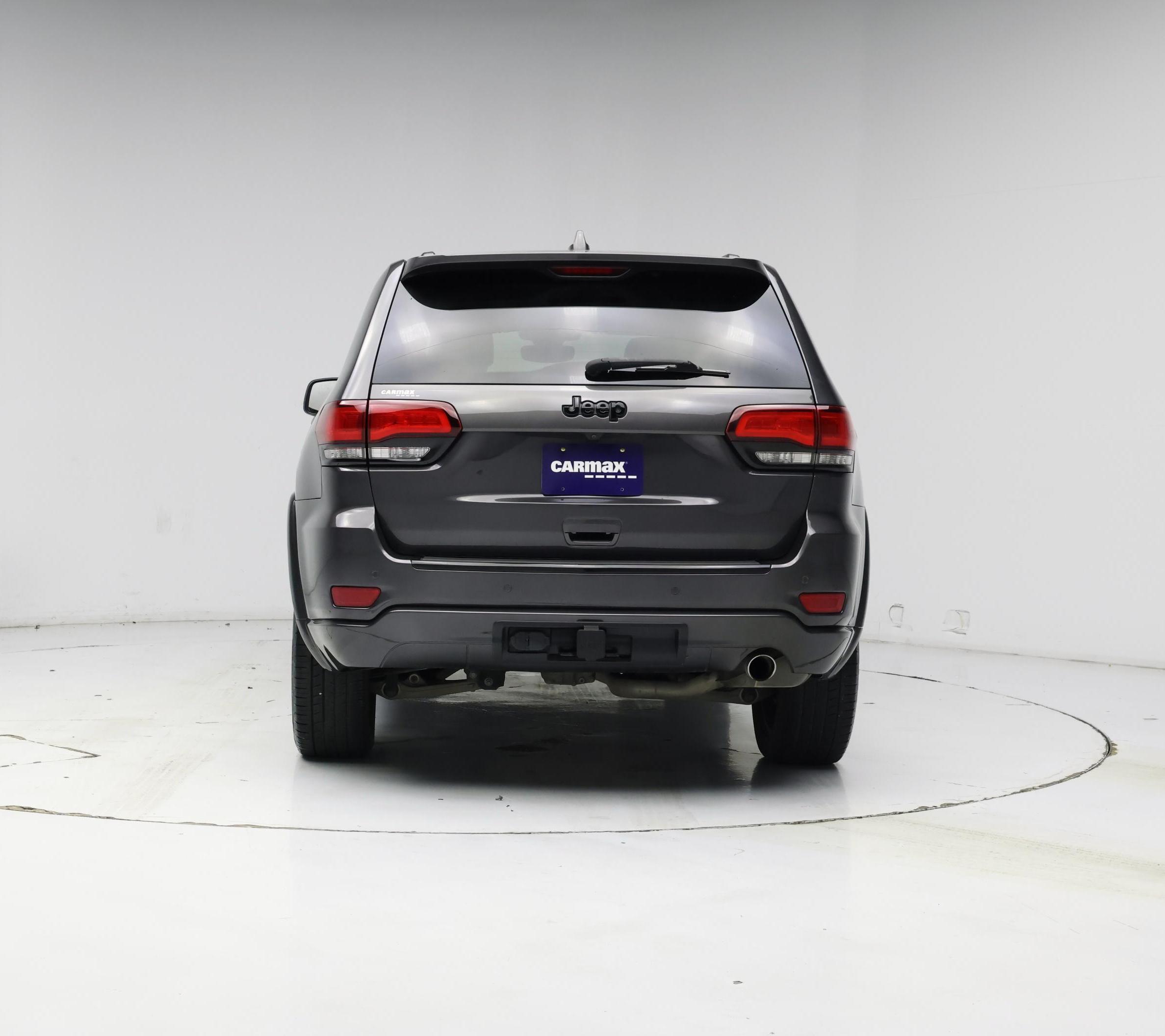 Thumbnail: 2017 Jeep Grand Cherokee - 6