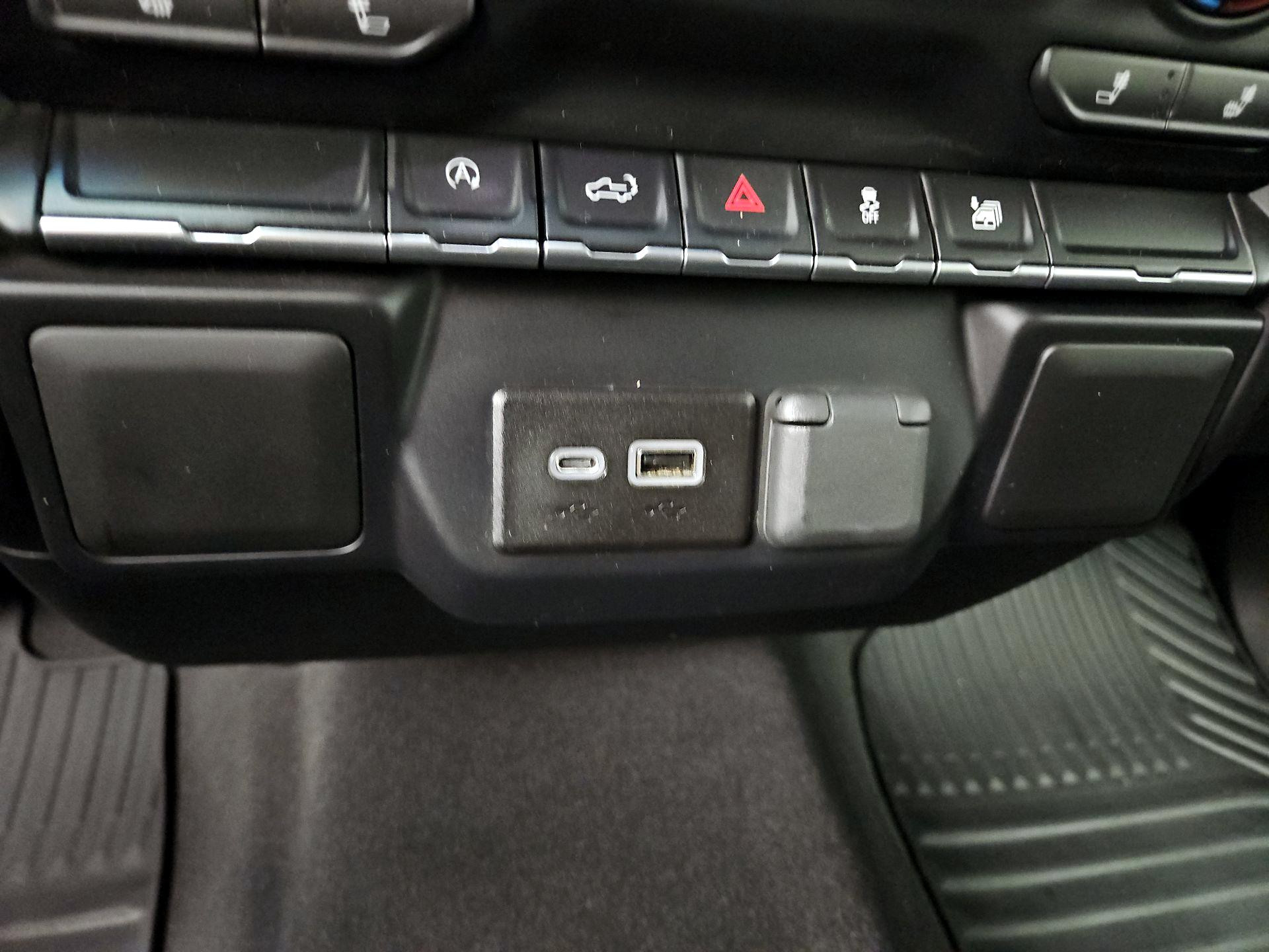 Thumbnail: 2022 Chevrolet Silverado 1500 - 18