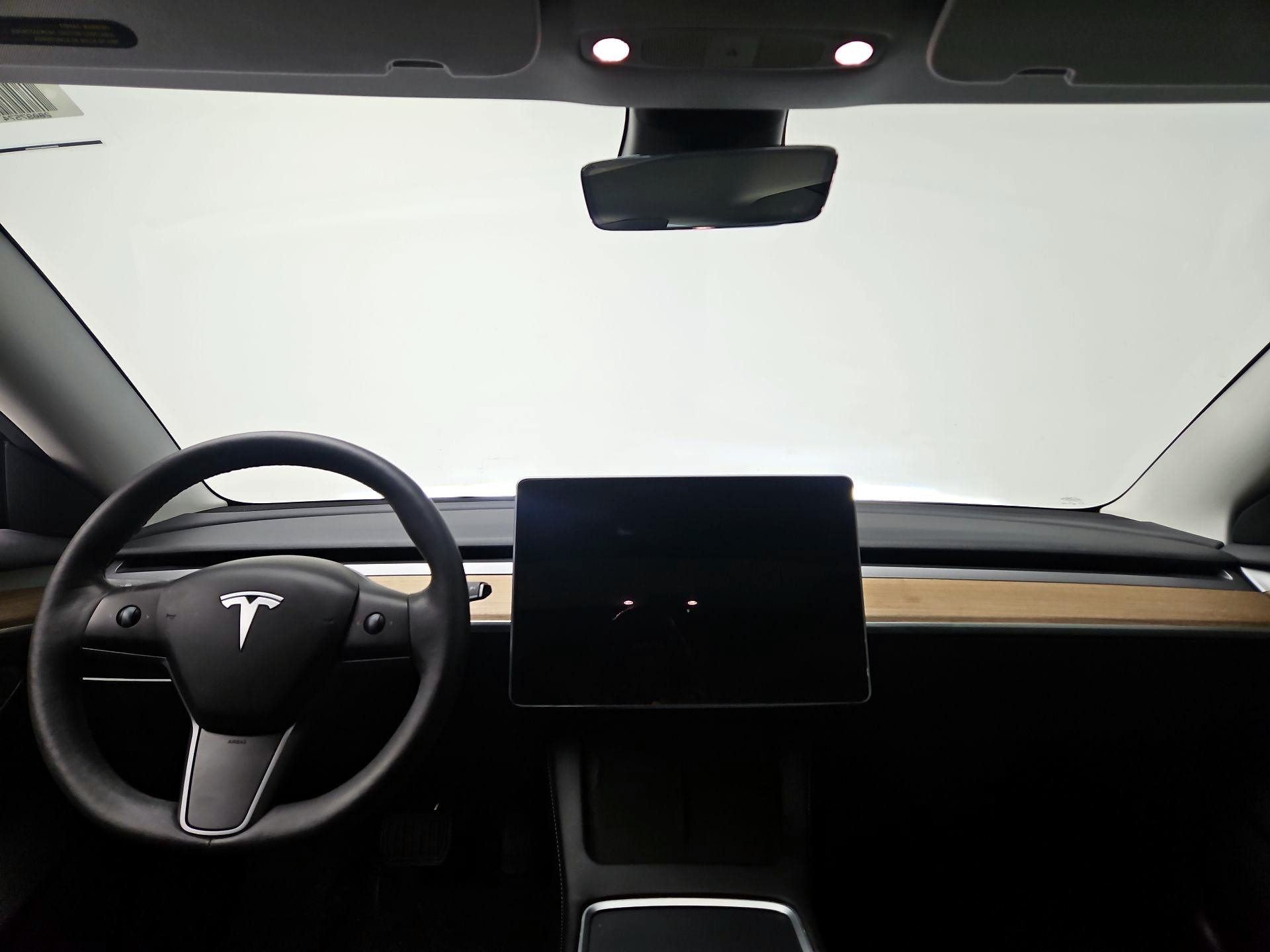 Thumbnail: 2023 Tesla Model 3 - 9