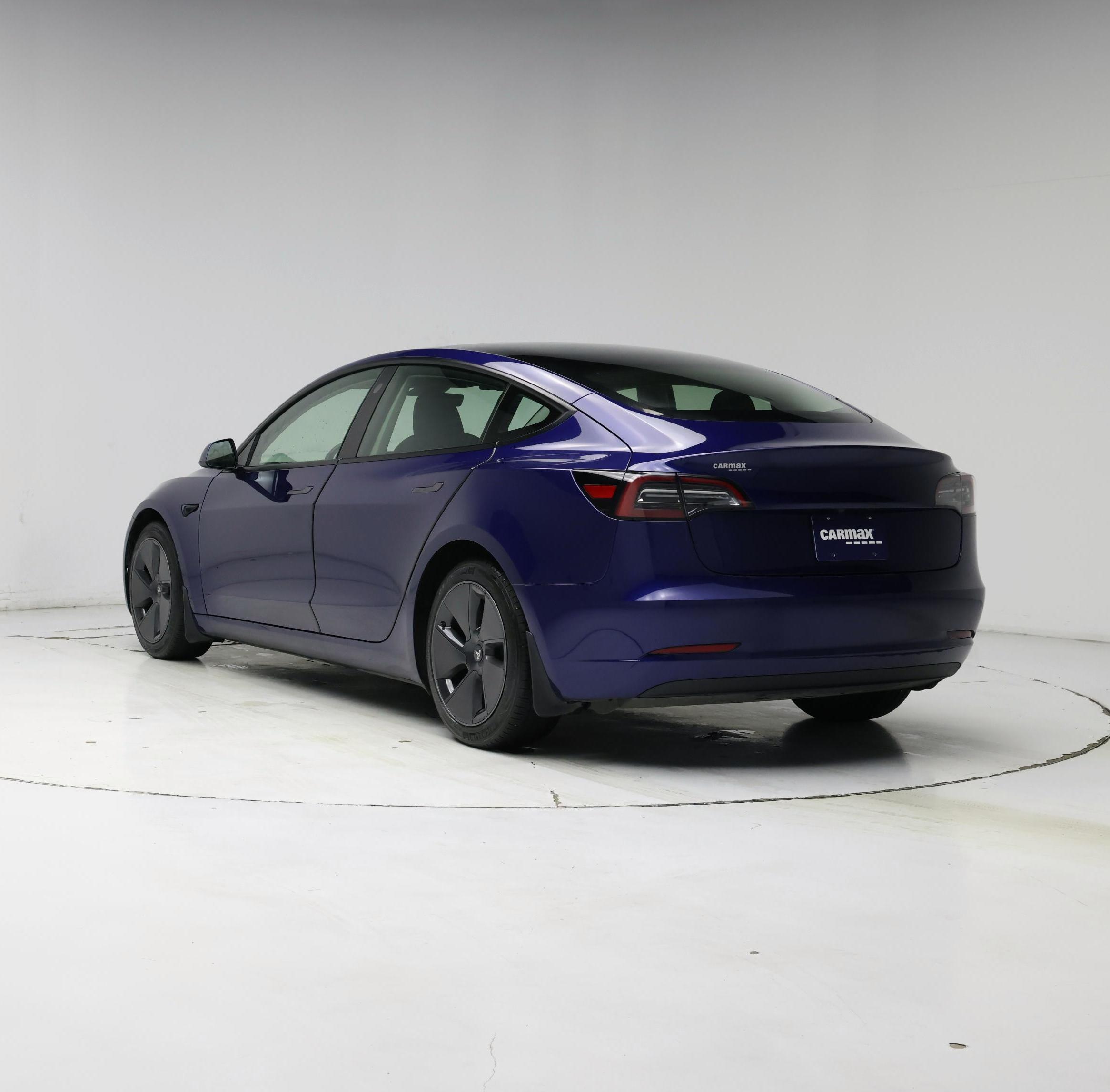 Thumbnail: 2023 Tesla Model 3 - 2