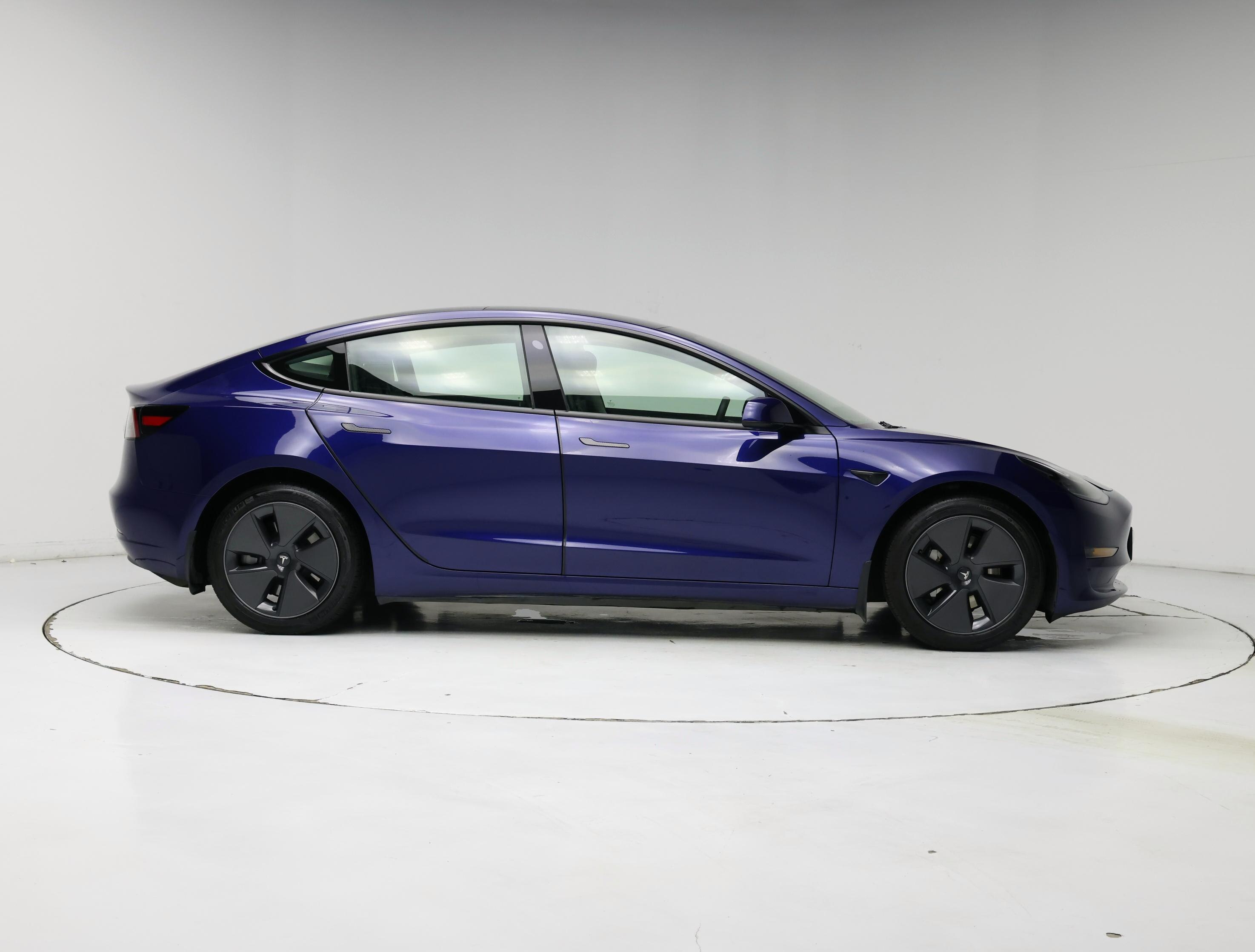 Thumbnail: 2023 Tesla Model 3 - 7